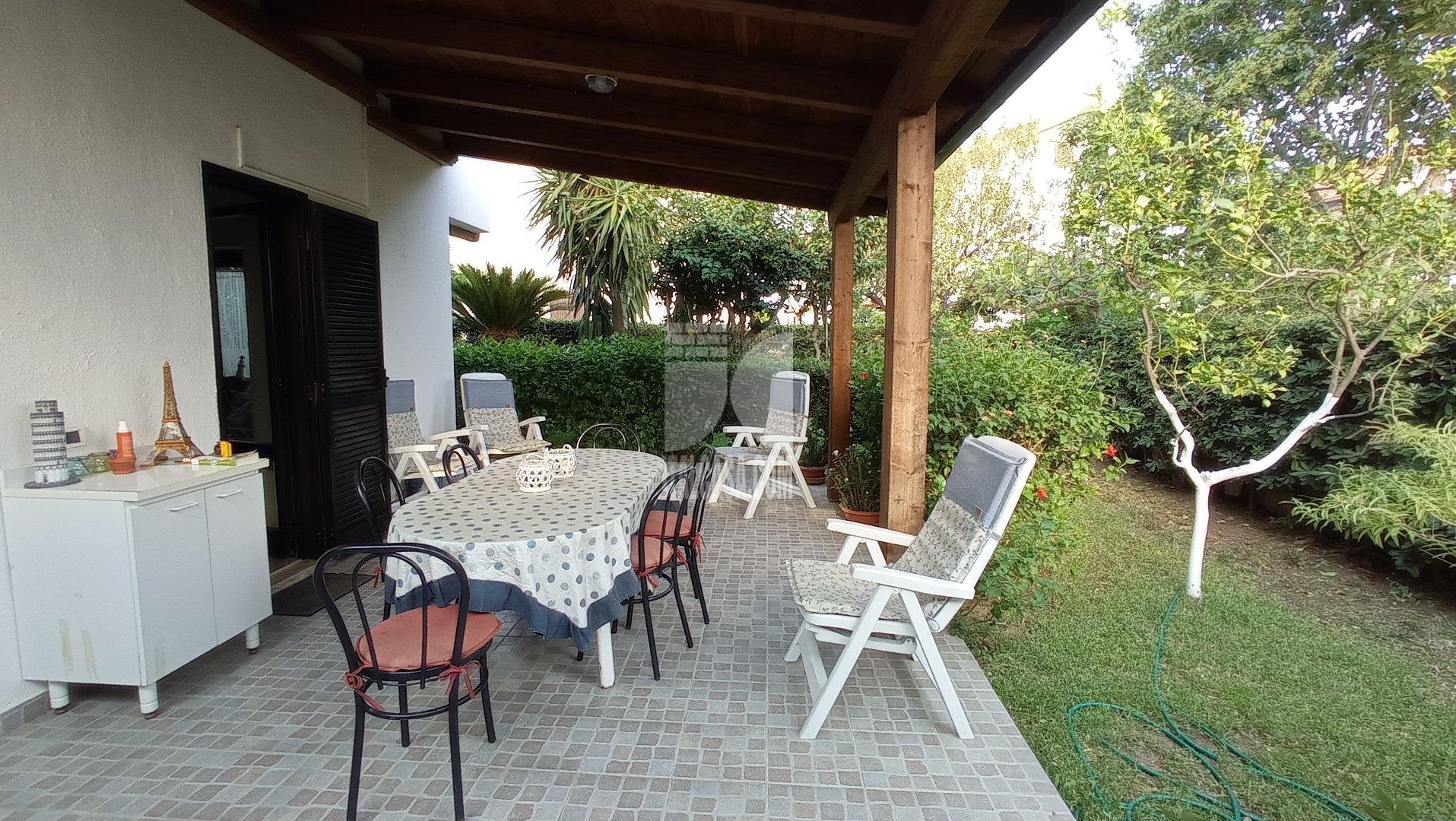 Villa Unifamiliare in vendita a Isola di Capo Rizzuto