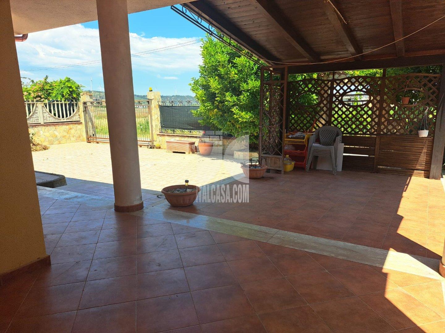 Villa Bifamiliare in vendita a Crotone