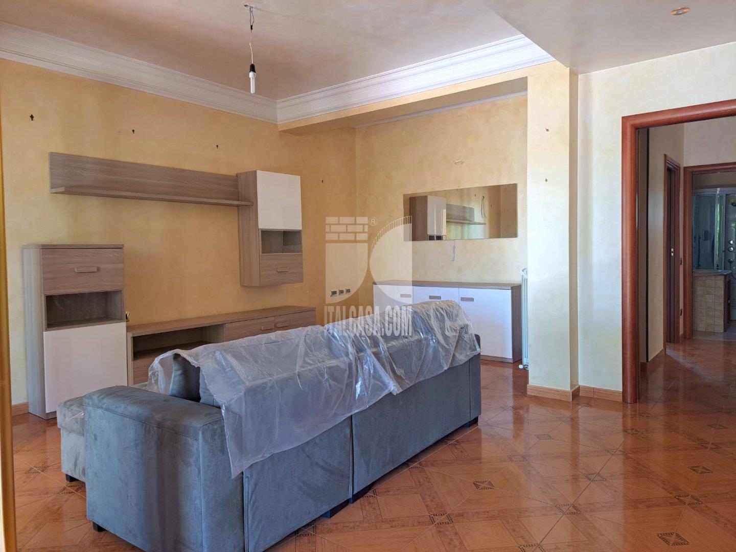 Villa Bifamiliare in vendita a Crotone