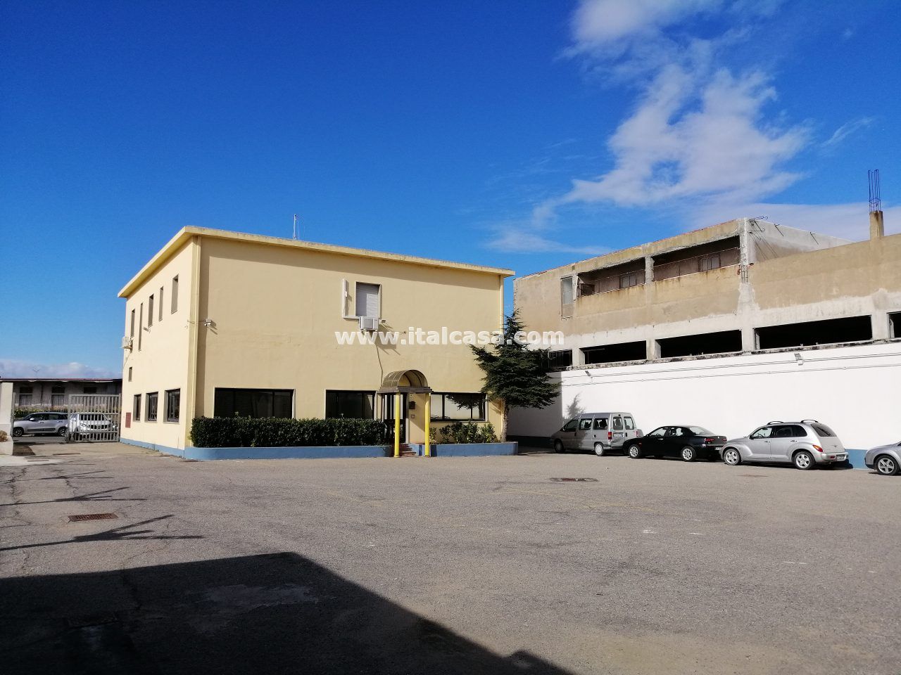 Magazzino in affitto a Crotone