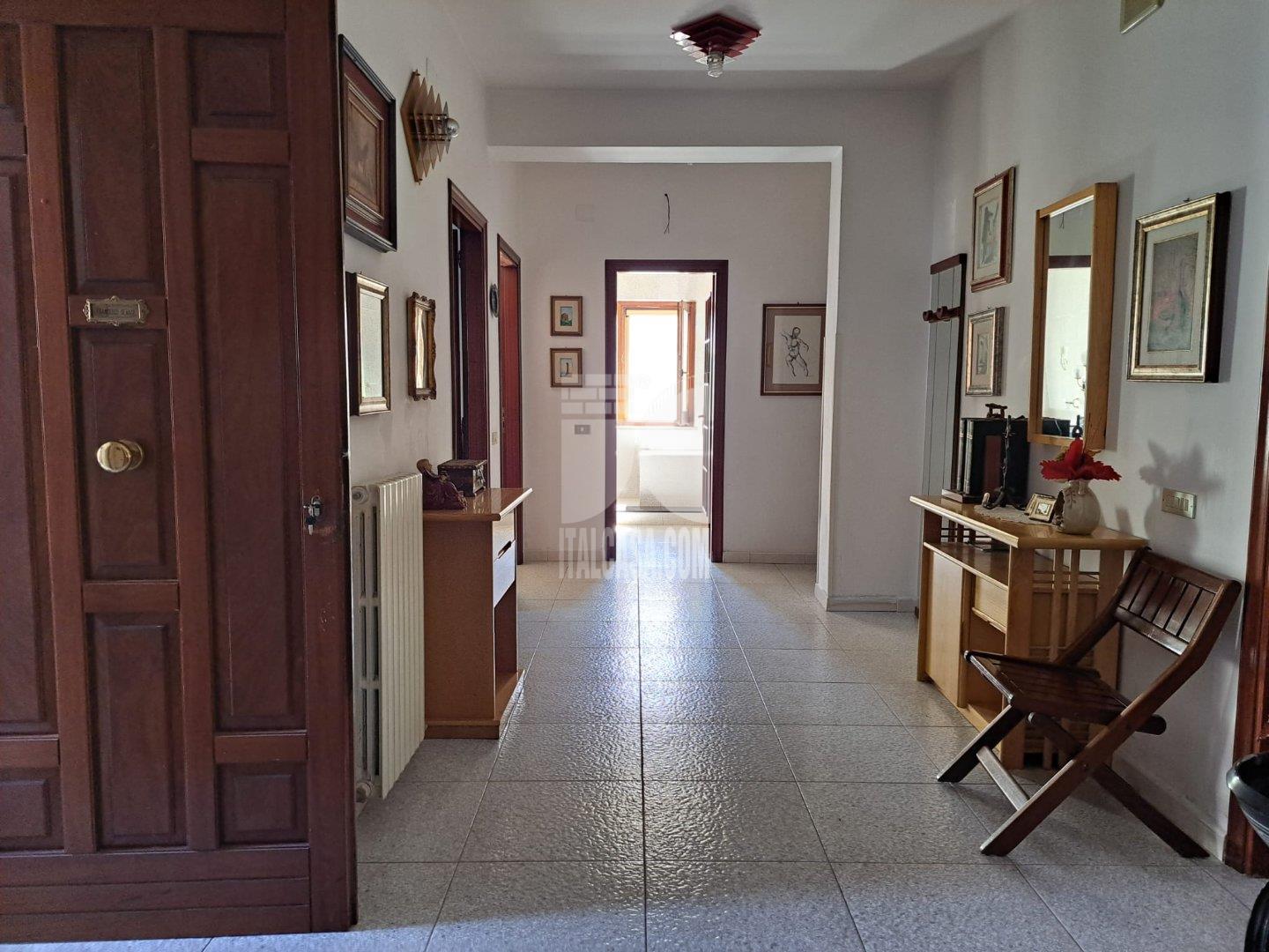 Appartamento in vendita a Crotone