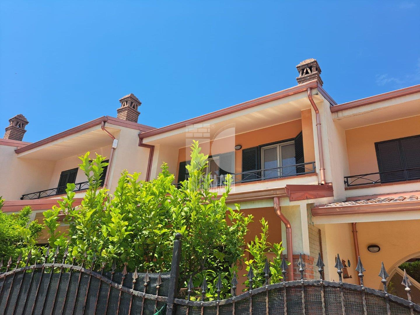 Villa a schiera in vendita a Crotone