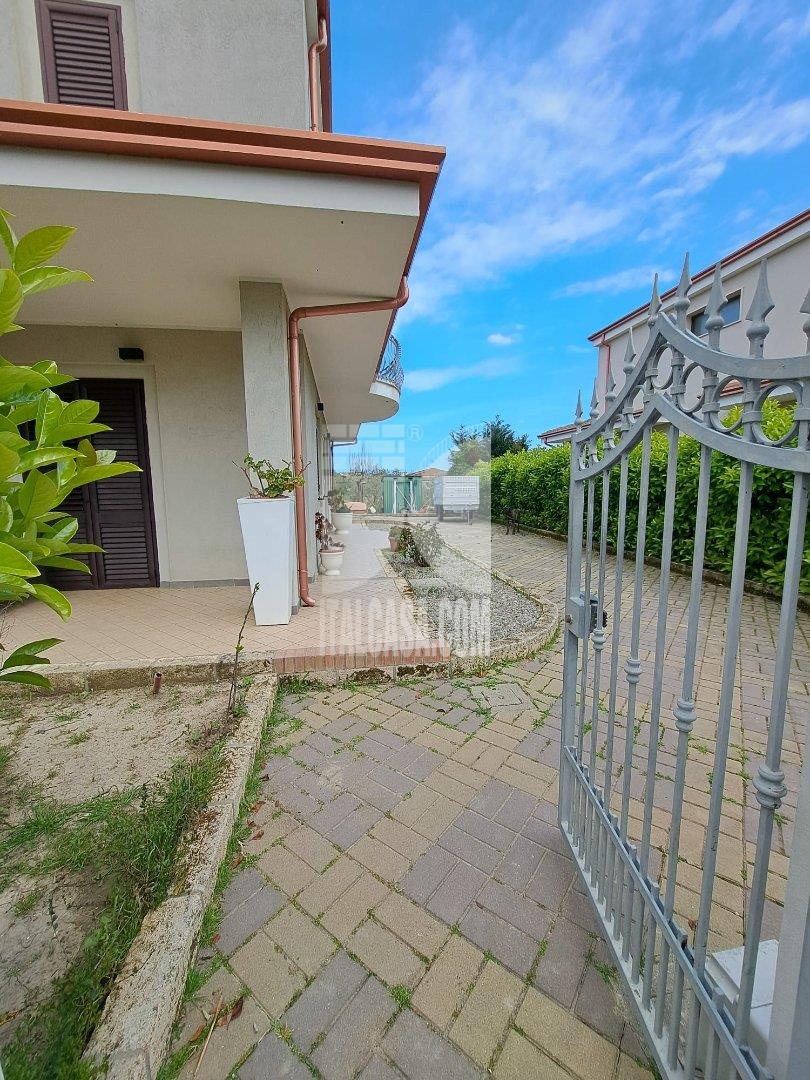 Villa Unifamiliare in vendita a Crotone