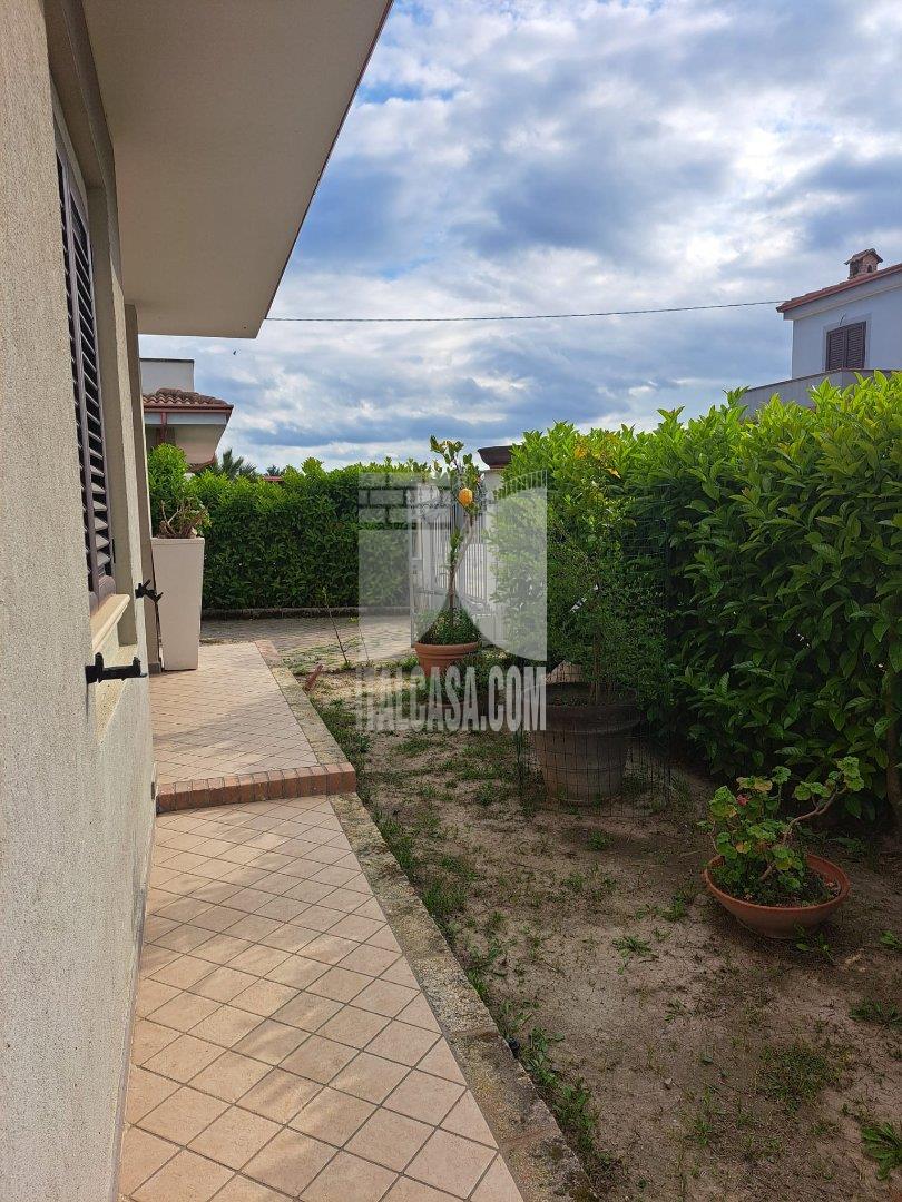 Villa Unifamiliare in vendita a Crotone