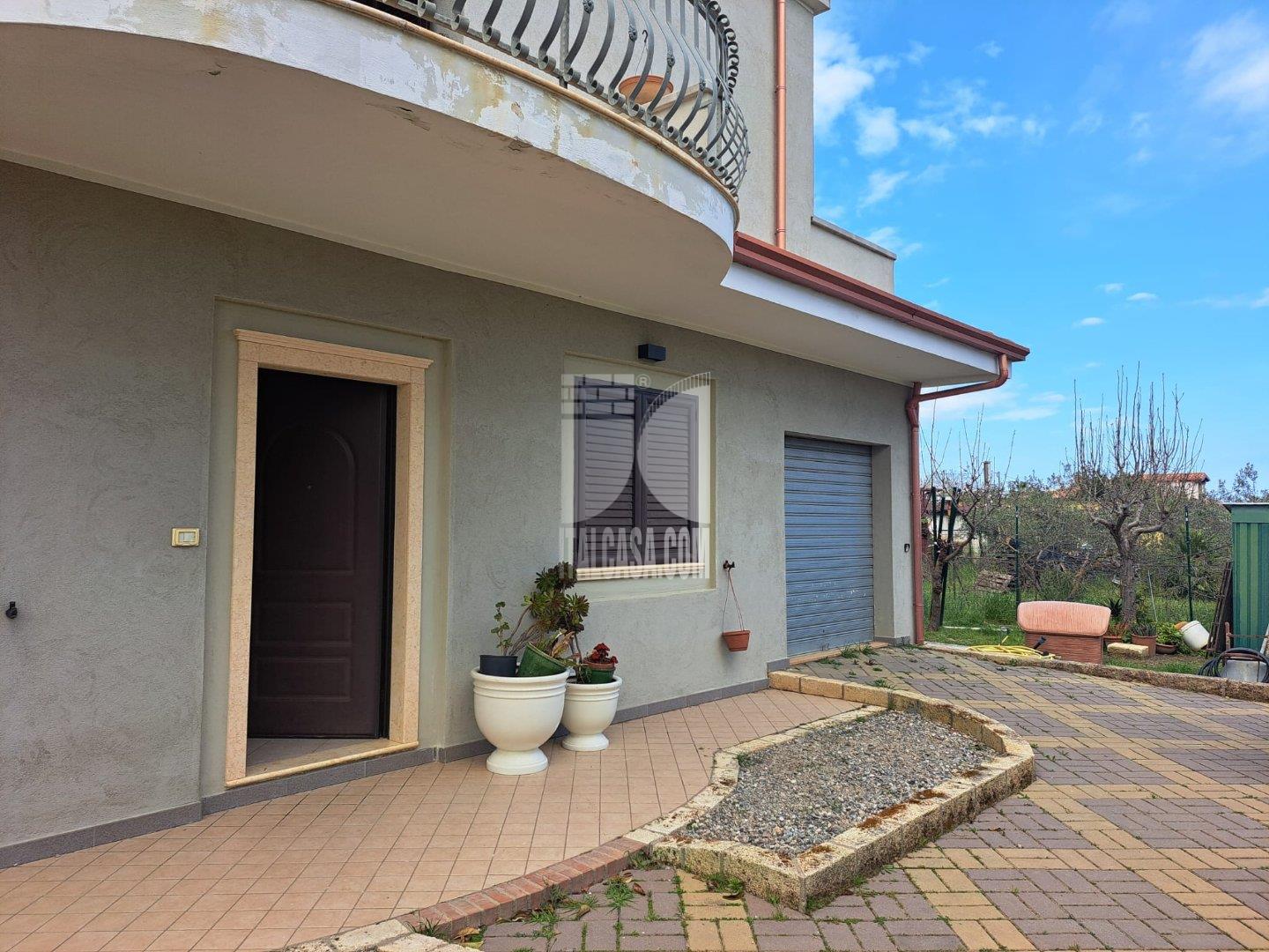 Villa Unifamiliare in vendita a Crotone