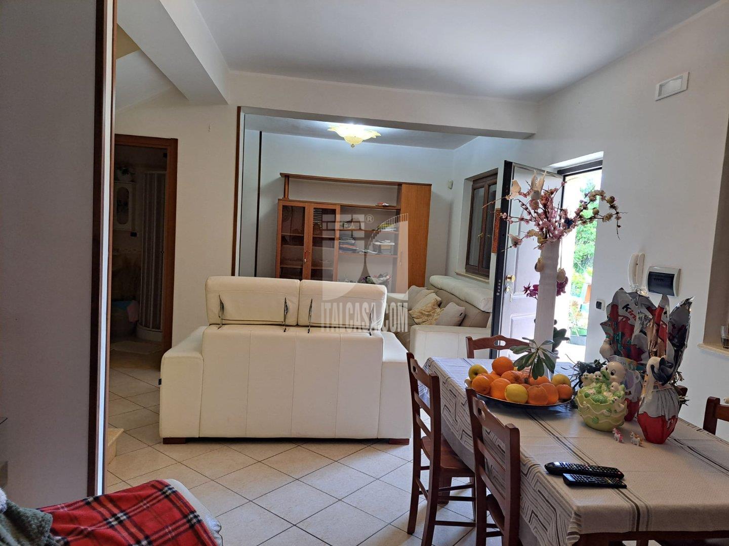 Villa Unifamiliare in vendita a Crotone