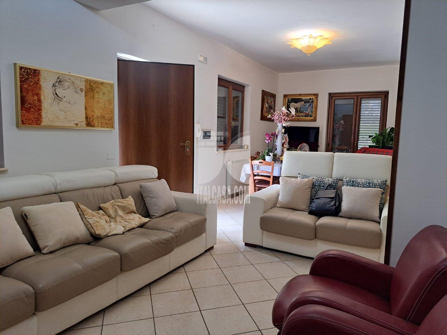 Villa Unifamiliare in vendita a Crotone