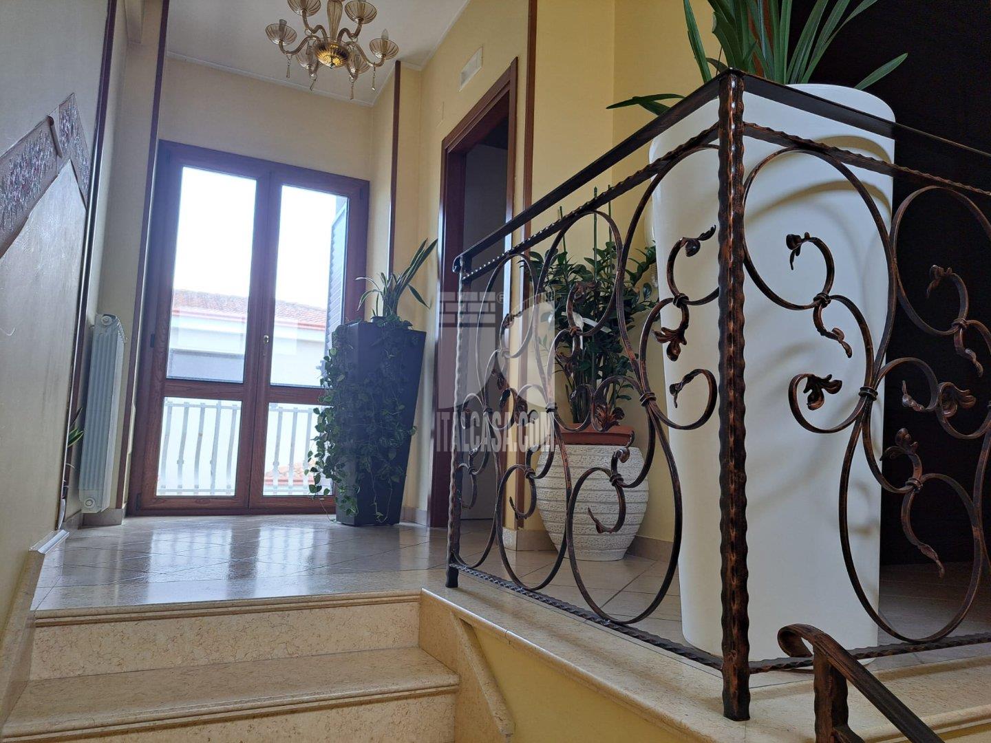 Villa Unifamiliare in vendita a Crotone