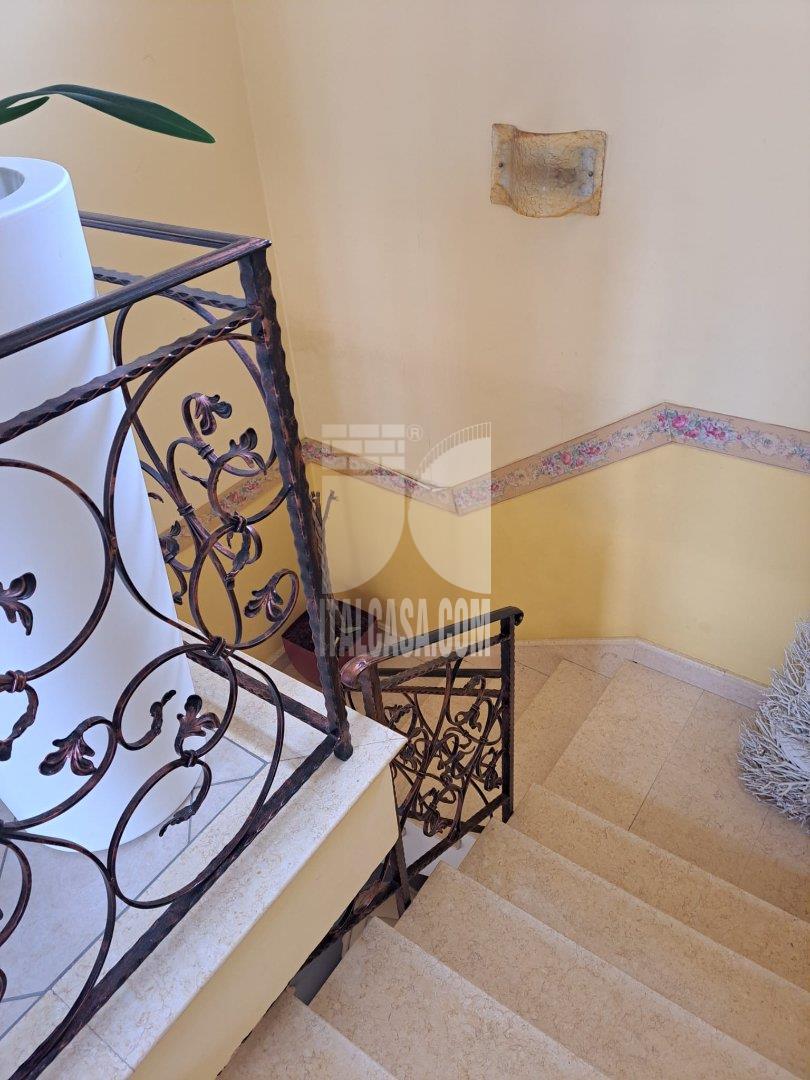 Villa Unifamiliare in vendita a Crotone