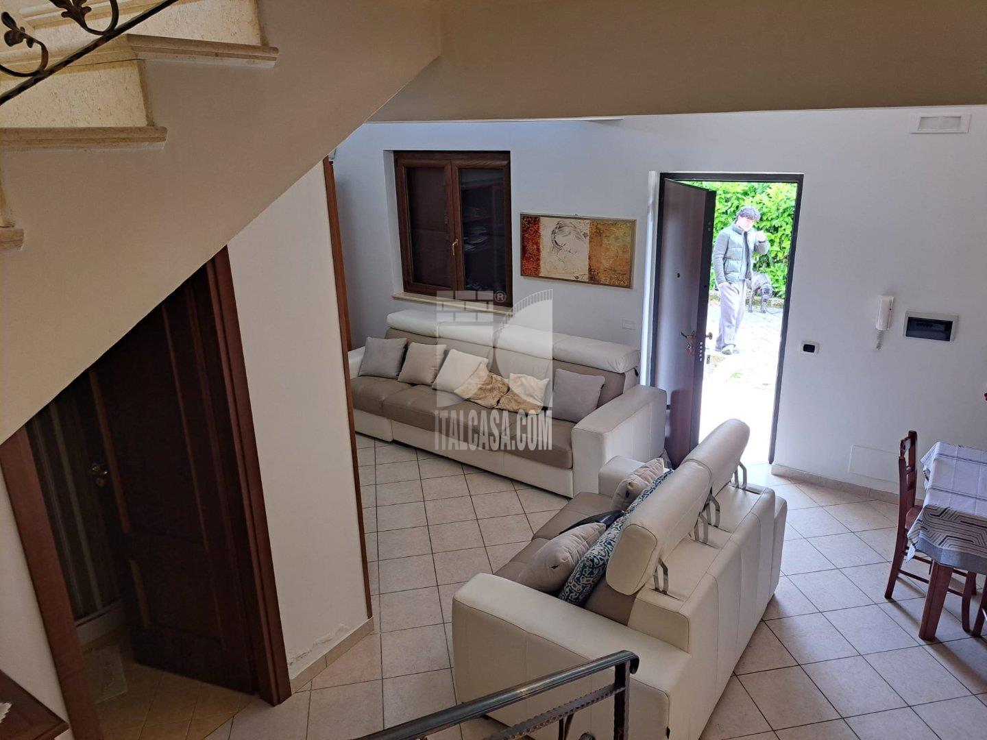 Villa Unifamiliare in vendita a Crotone