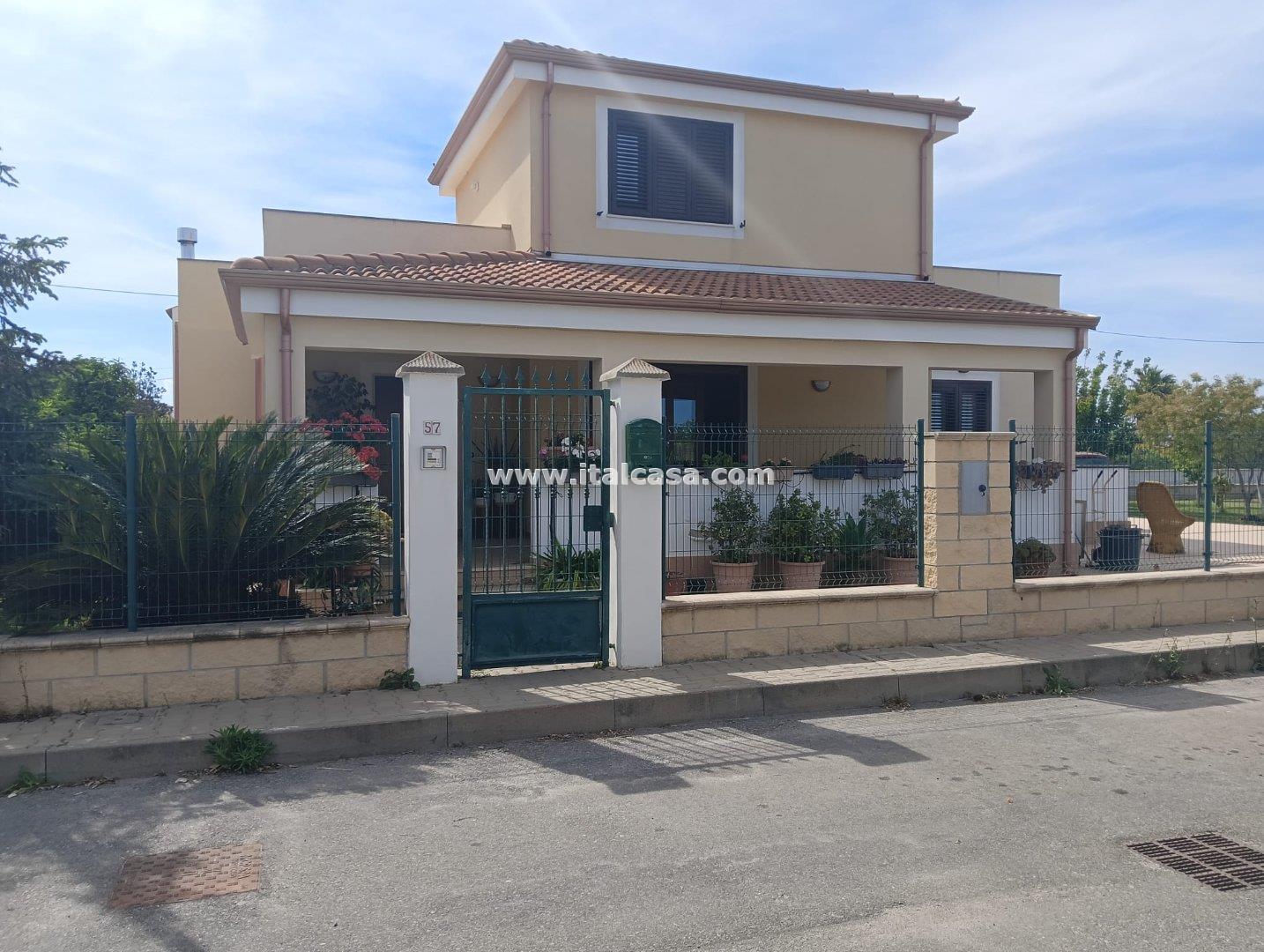 Villa Unifamiliare in vendita a Crotone