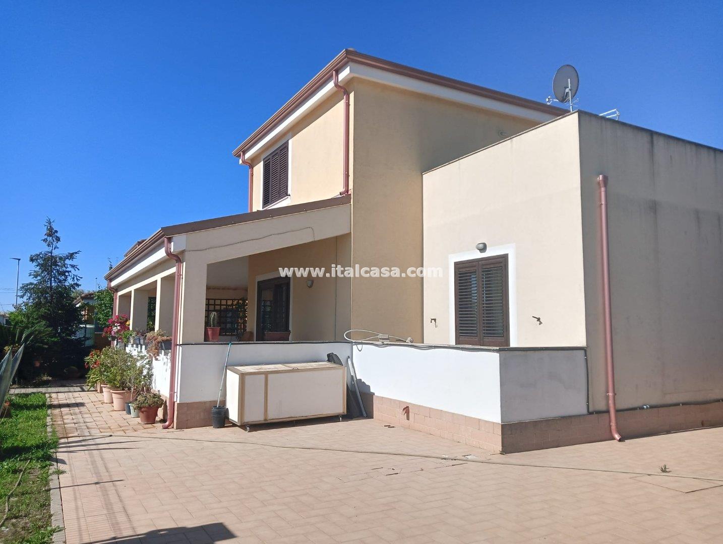 Villa Unifamiliare in vendita a Crotone