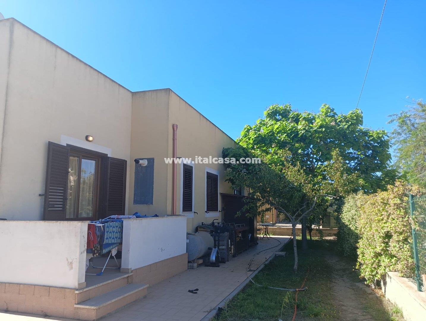 Villa Unifamiliare in vendita a Crotone