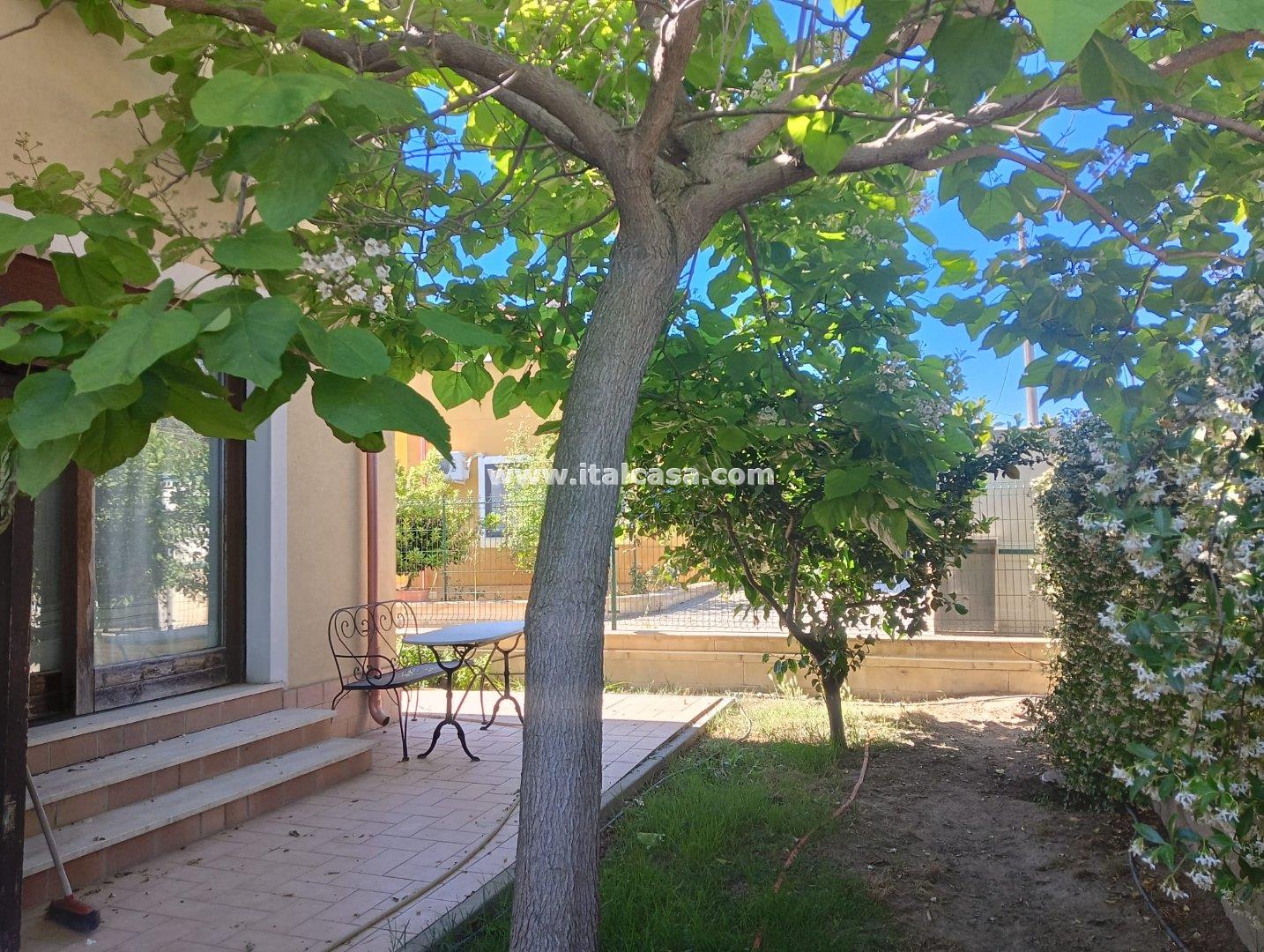 Villa Unifamiliare in vendita a Crotone