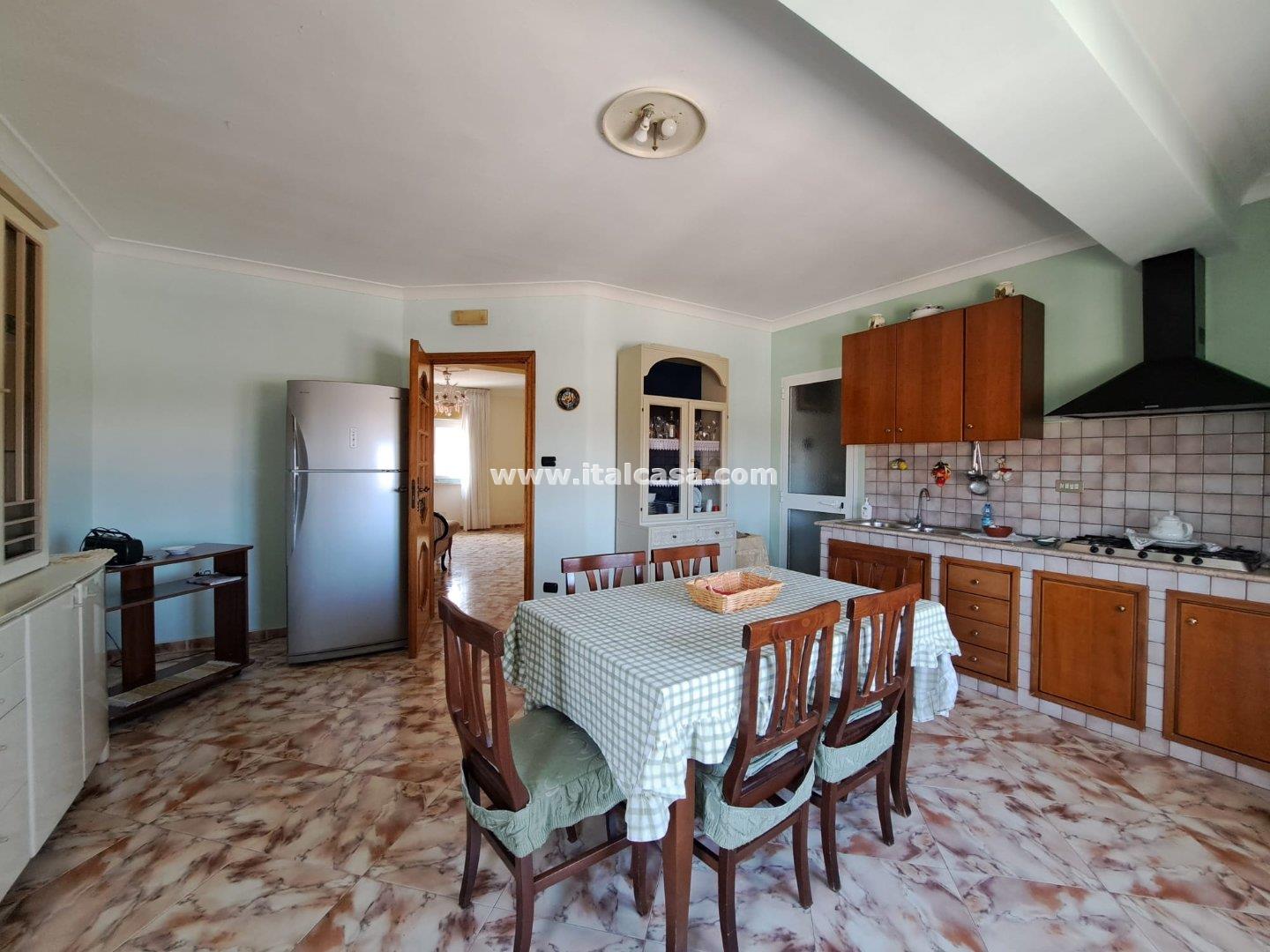 Appartamento in vendita a Crotone