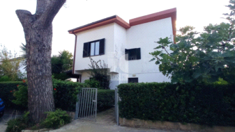 Villa Unifamiliare in vendita a Isola di Capo Rizzuto