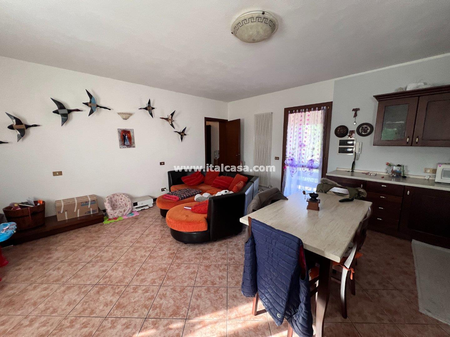 Appartamento in vendita a Curtatone