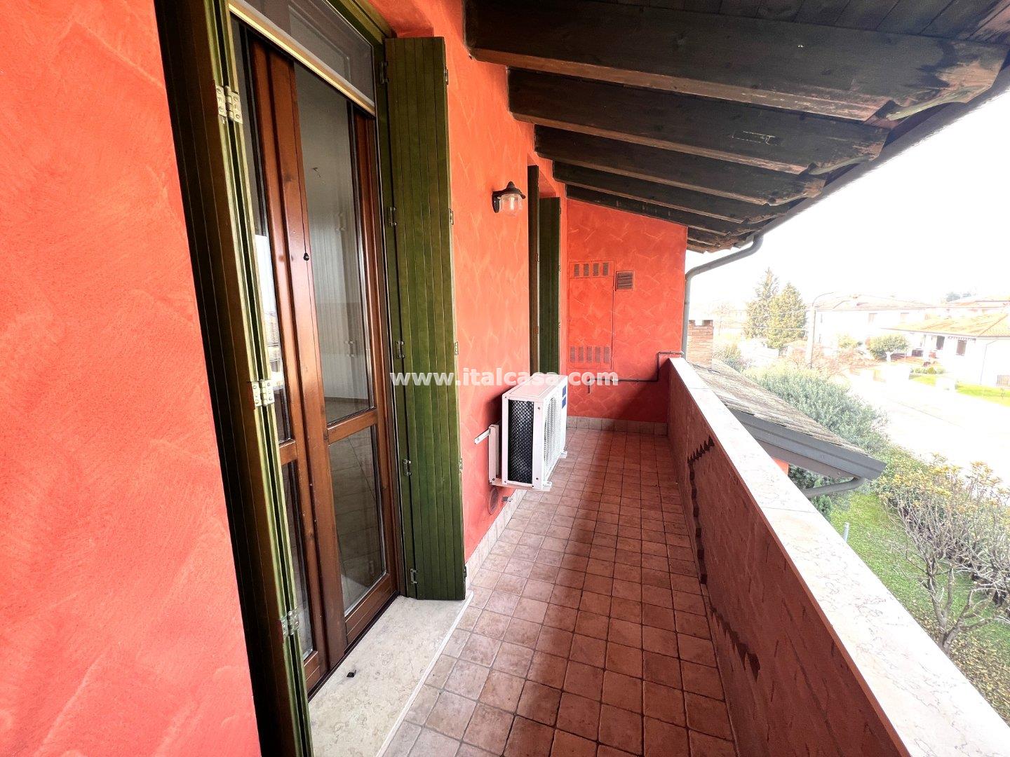 Appartamento in vendita a Curtatone