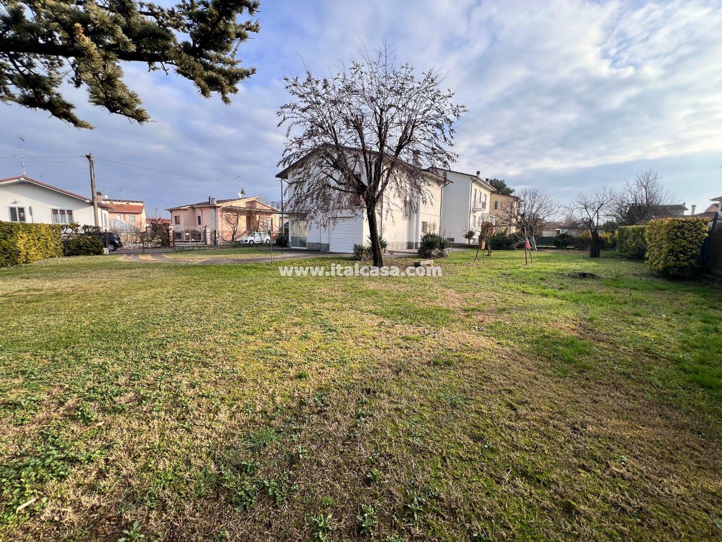 Villa Unifamiliare in vendita a Curtatone