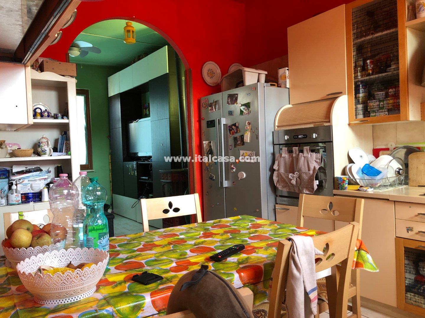 Villa Bifamiliare in vendita a Curtatone