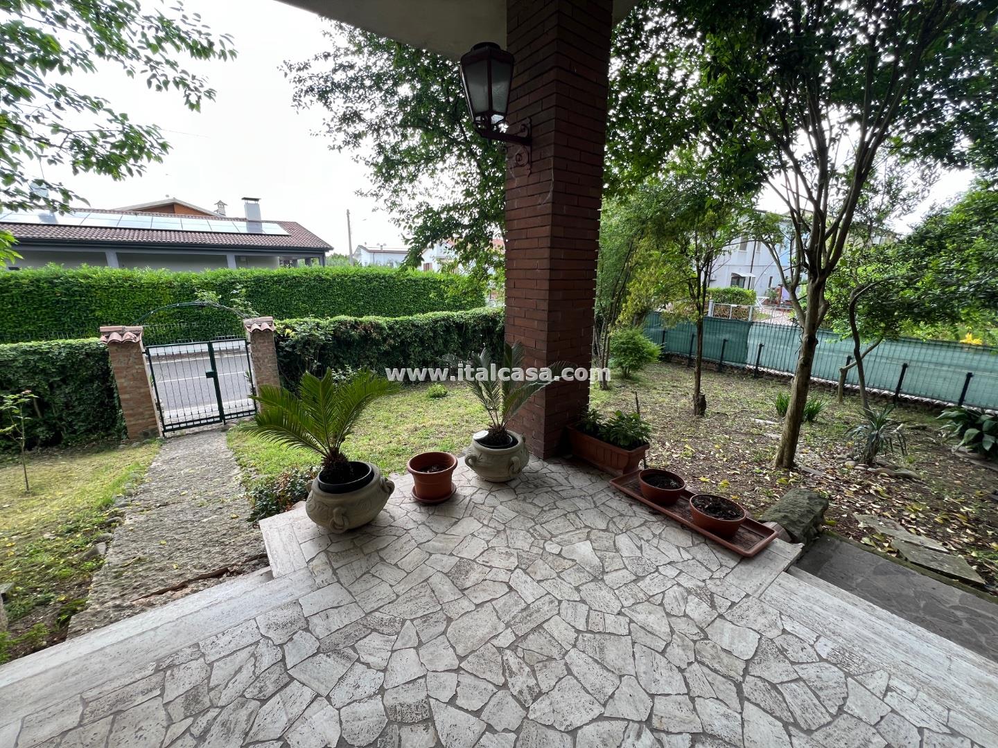 Villa Unifamiliare in vendita a Curtatone