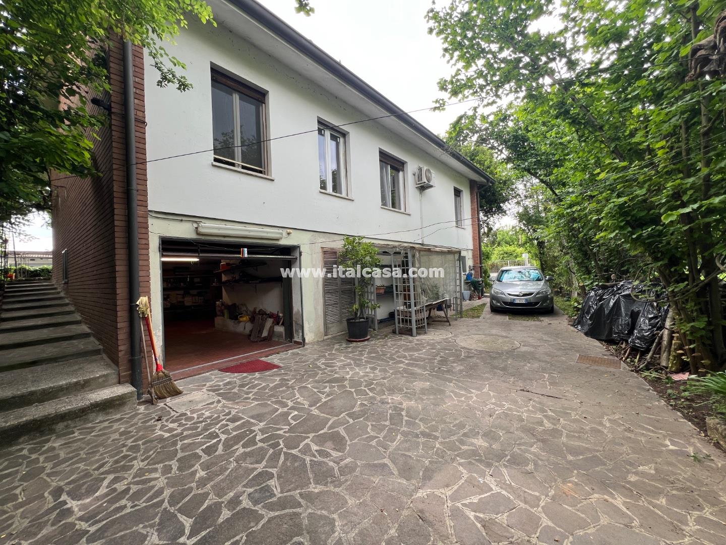 Villa Unifamiliare in vendita a Curtatone