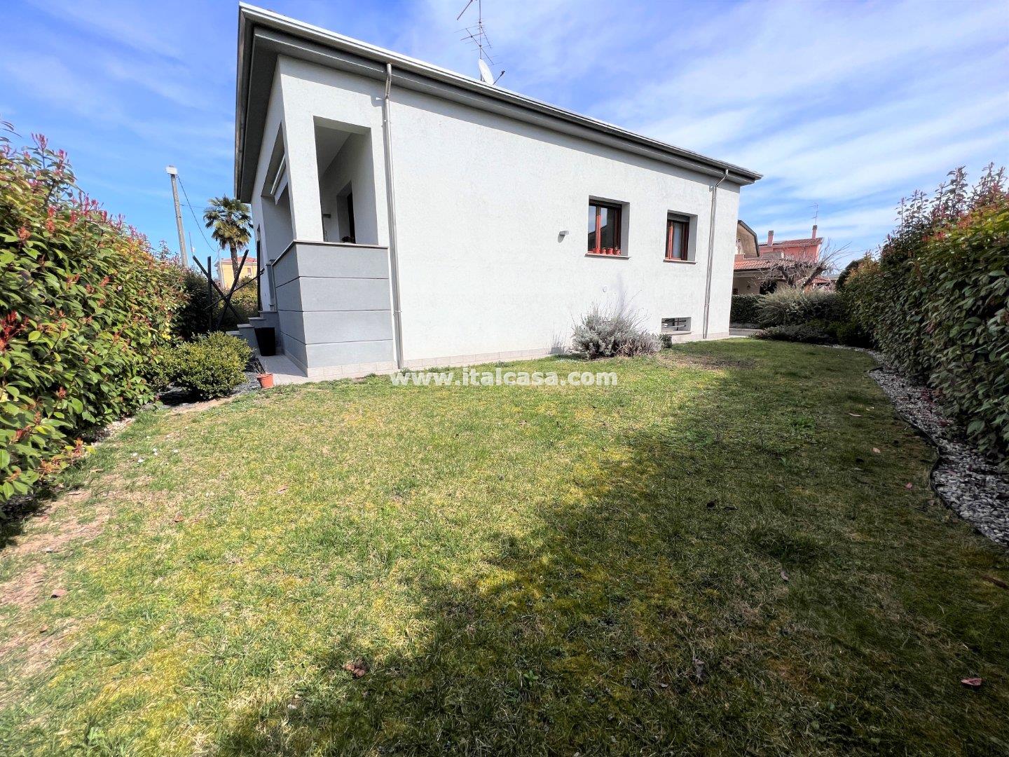 Villa Unifamiliare in vendita a Borgo Virgilio