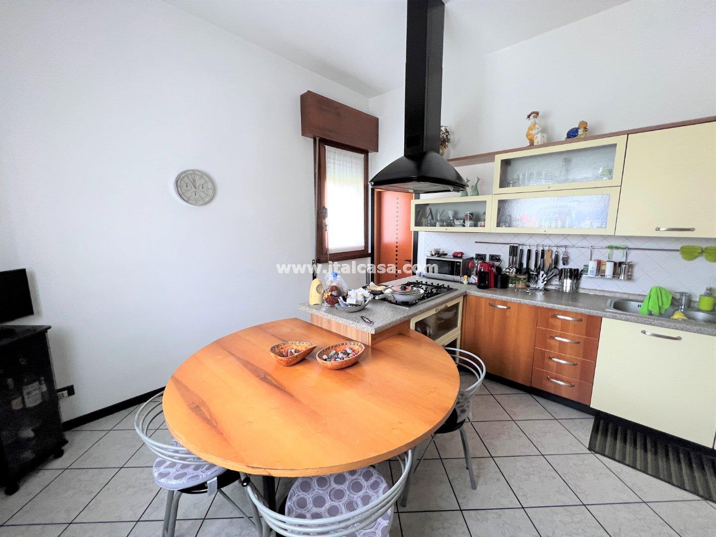 Villa Unifamiliare in vendita a Borgo Virgilio