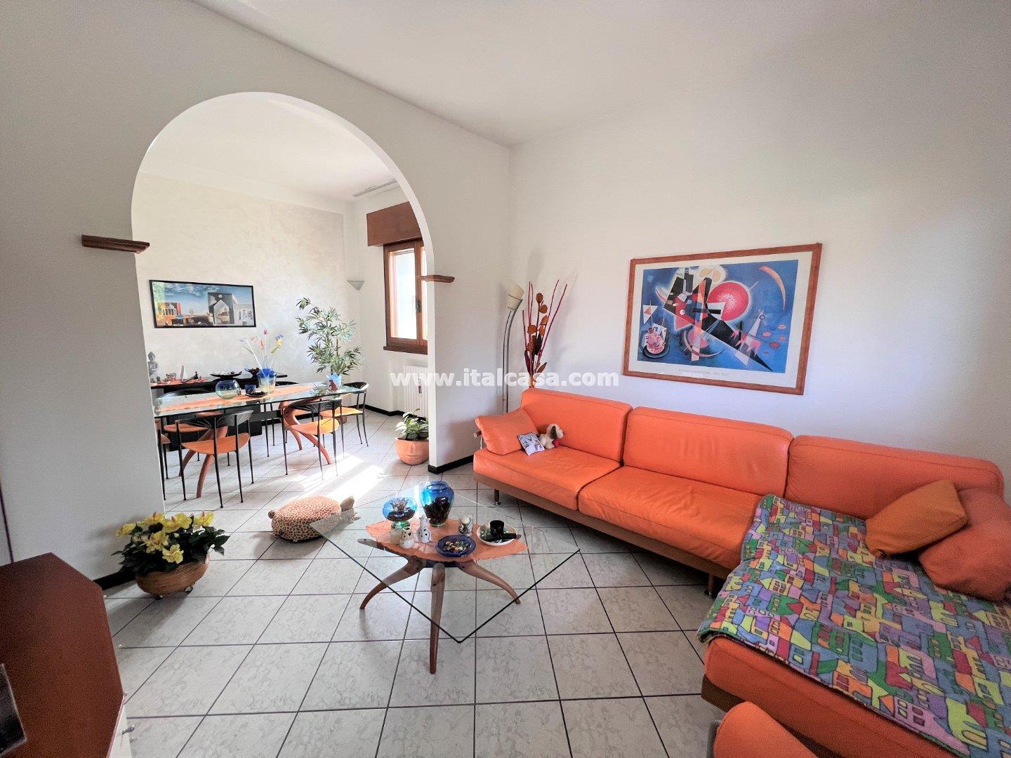 Villa Unifamiliare in vendita a Borgo Virgilio