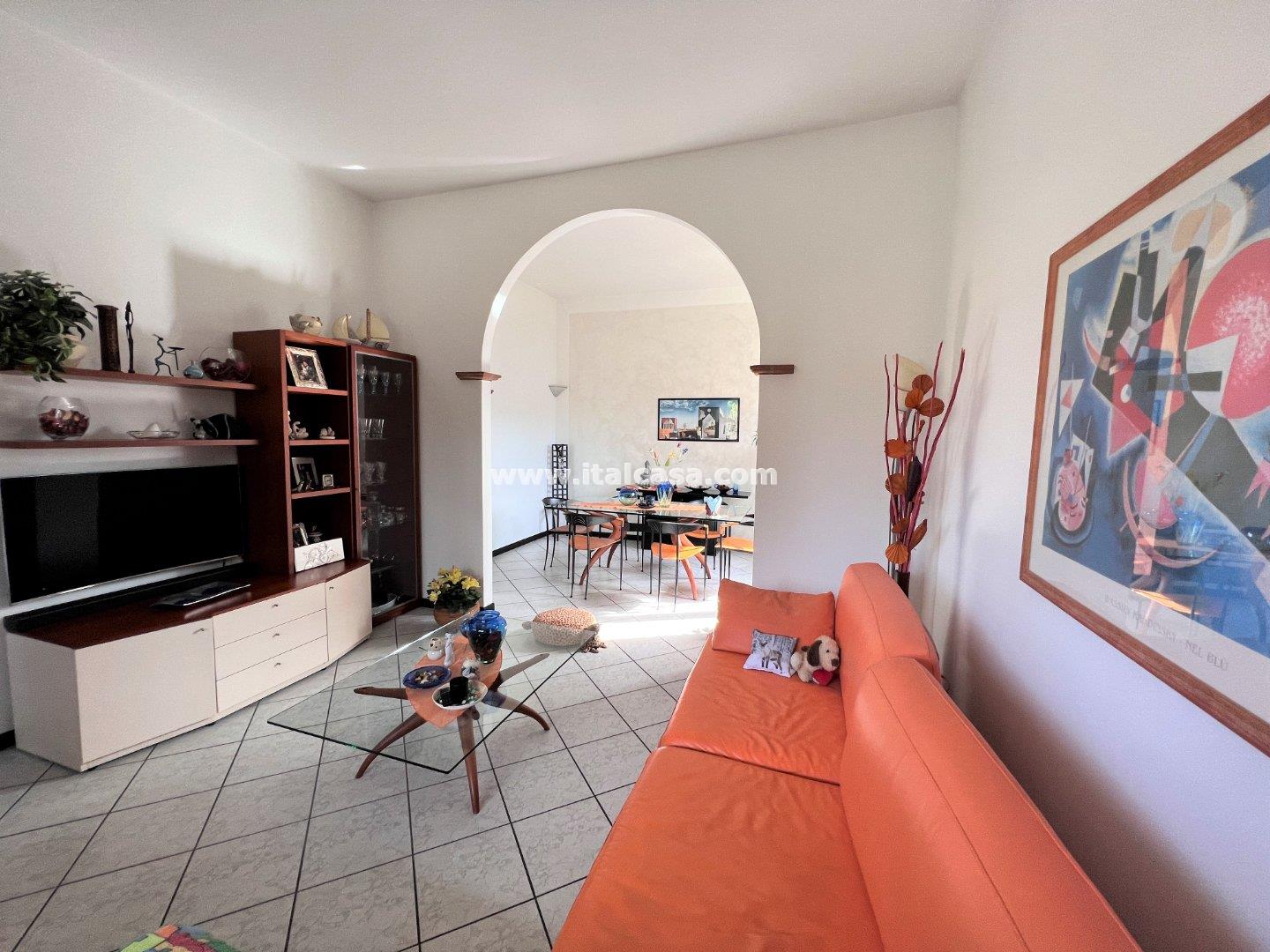 Villa Unifamiliare in vendita a Borgo Virgilio