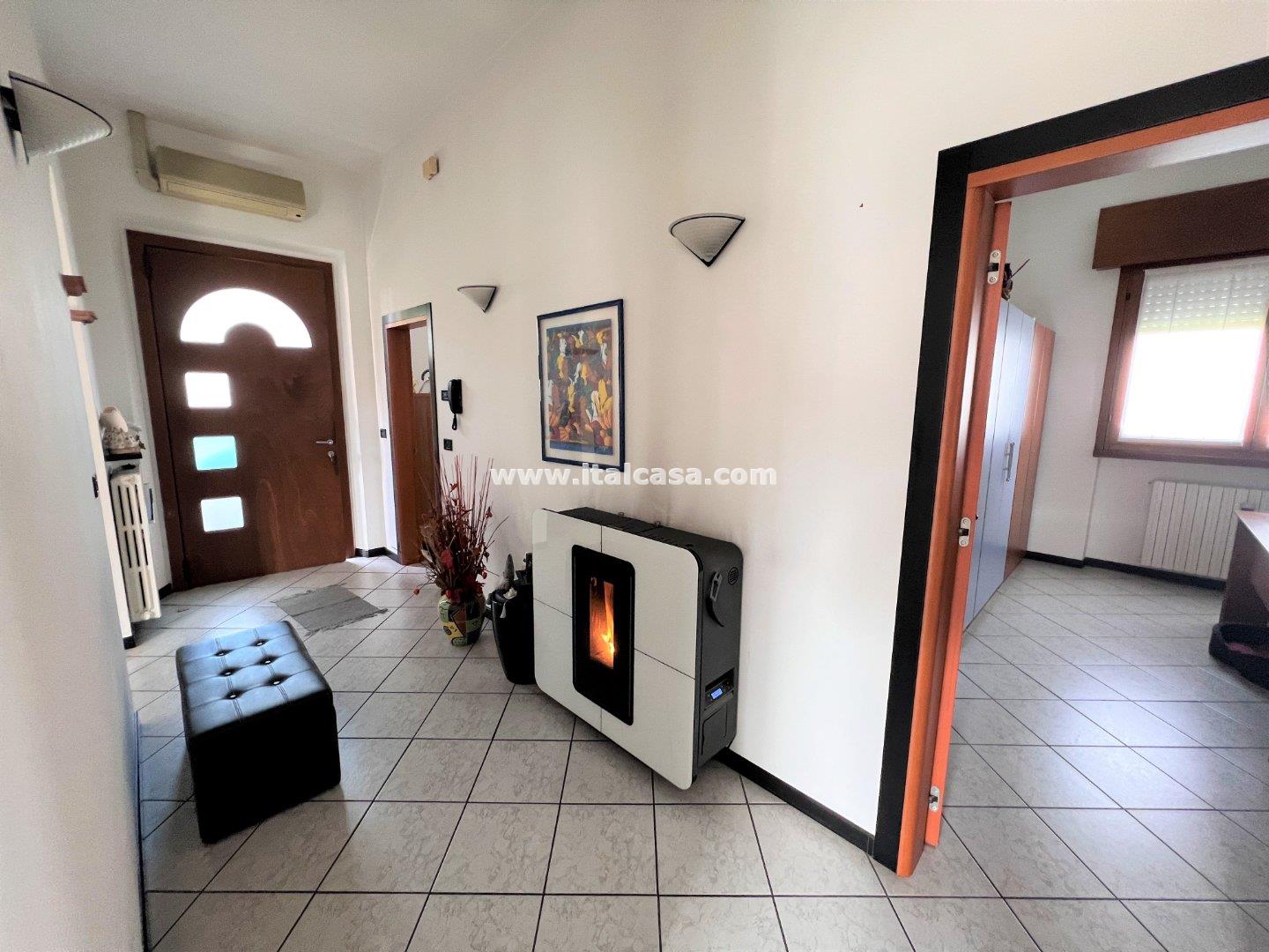 Villa Unifamiliare in vendita a Borgo Virgilio