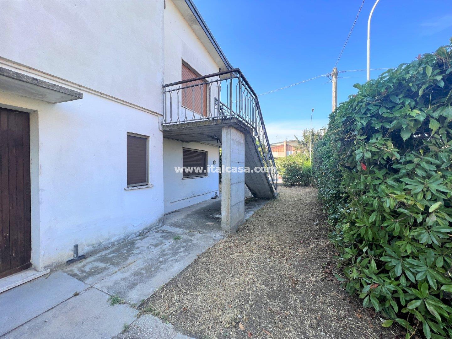 Villa Unifamiliare in vendita a Bagnolo San Vito