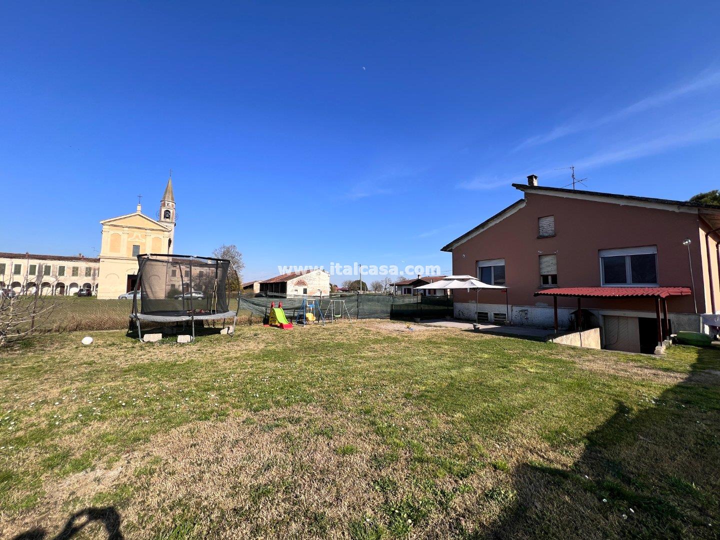 Villa Unifamiliare in vendita a Bagnolo San Vito