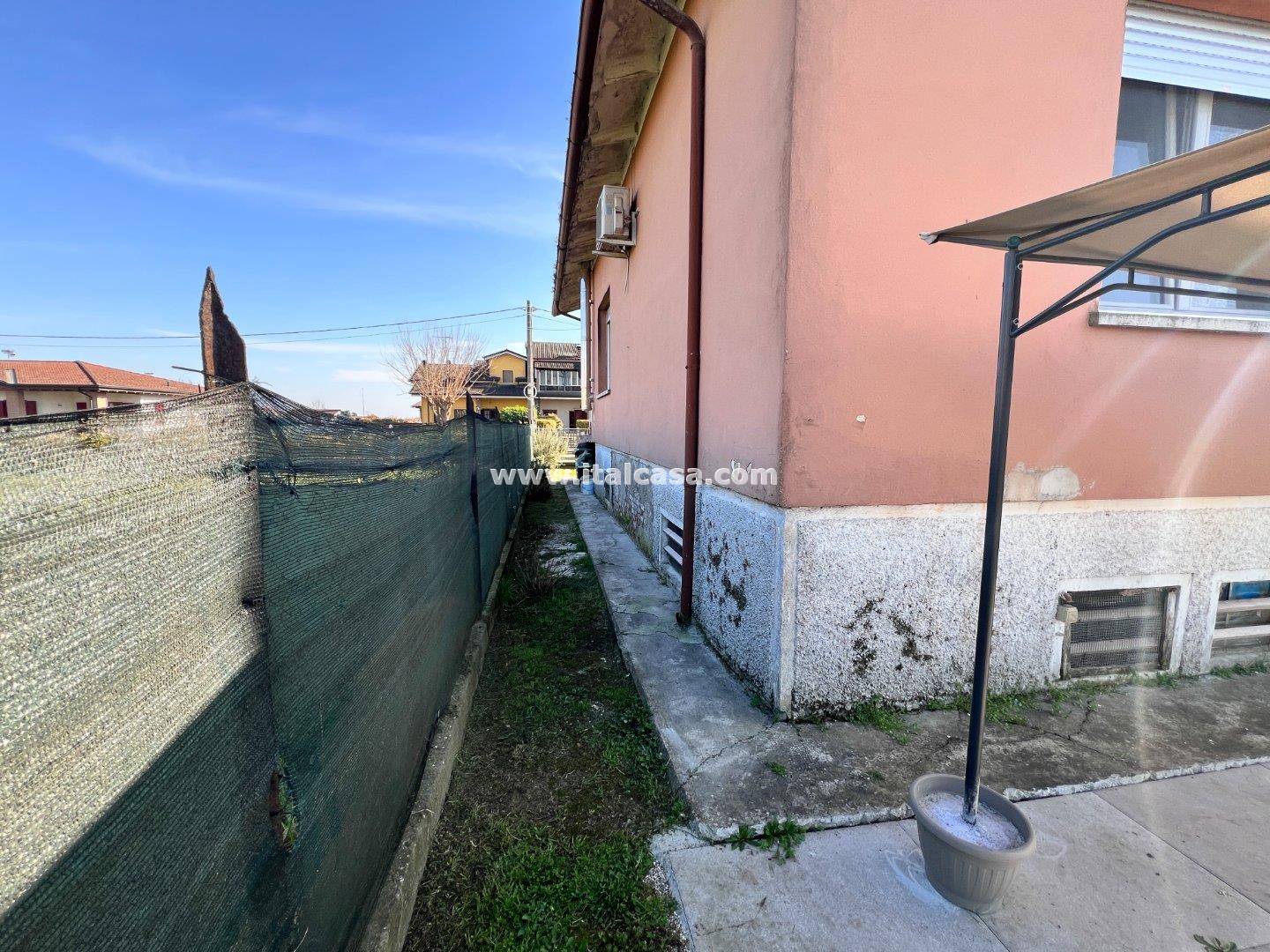 Villa Unifamiliare in vendita a Bagnolo San Vito