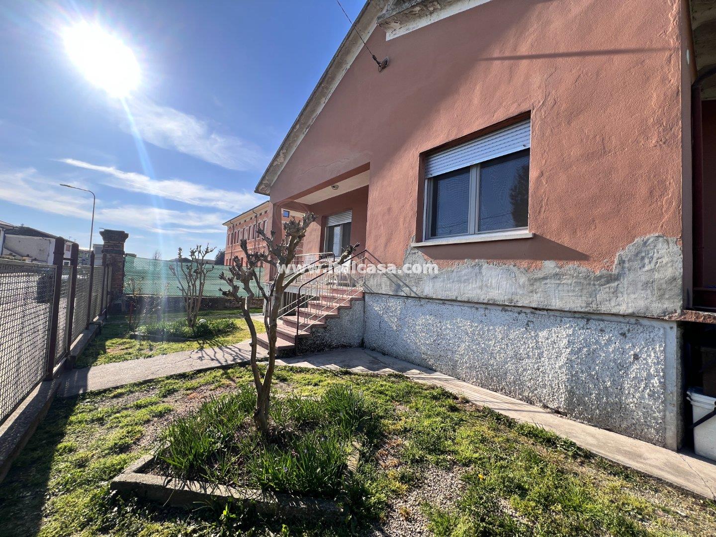 Villa Unifamiliare in vendita a Bagnolo San Vito