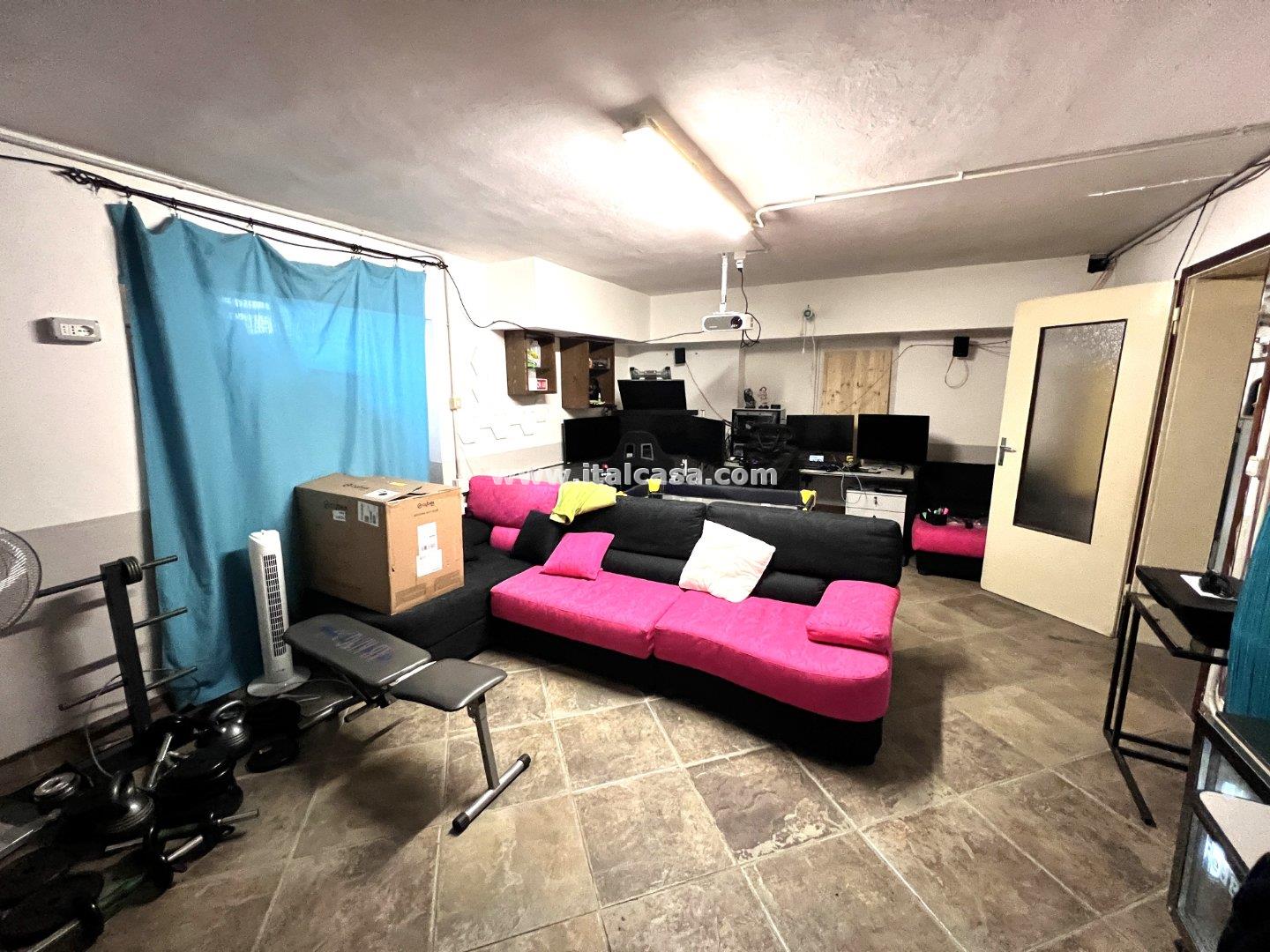 Villa Unifamiliare in vendita a Borgo Virgilio
