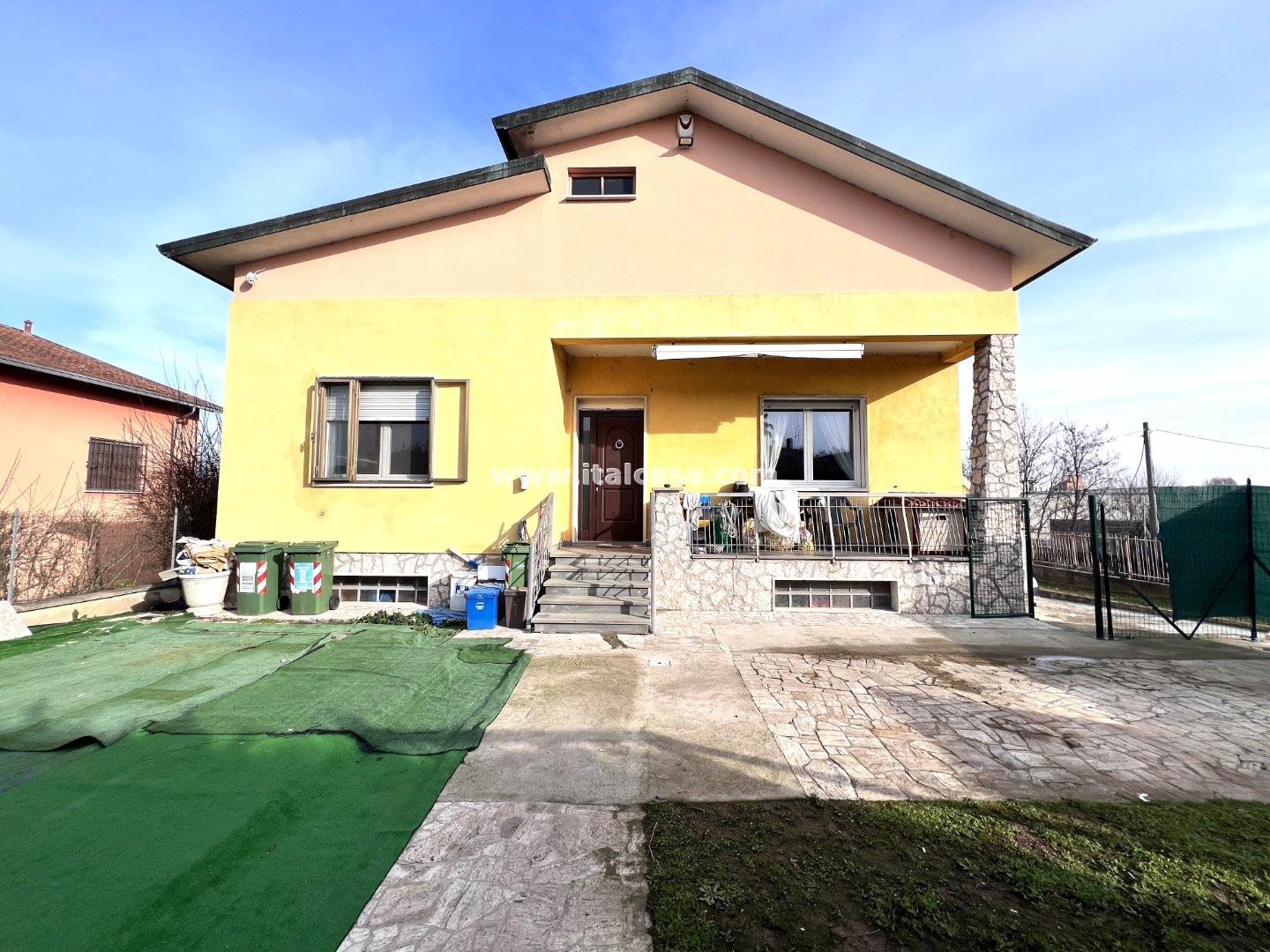Villa Unifamiliare in vendita a Borgo Virgilio