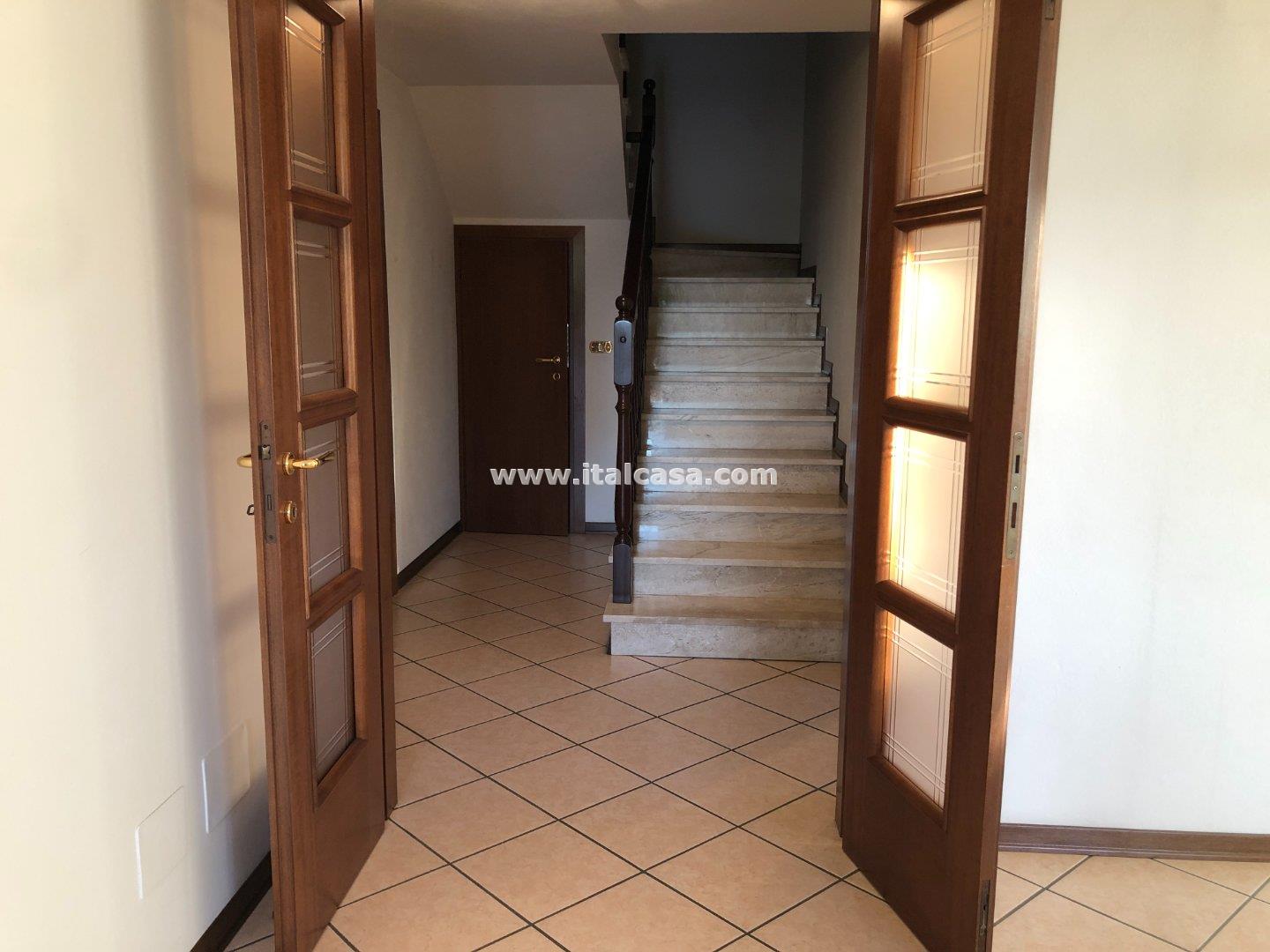 Villa Bifamiliare in vendita a Curtatone
