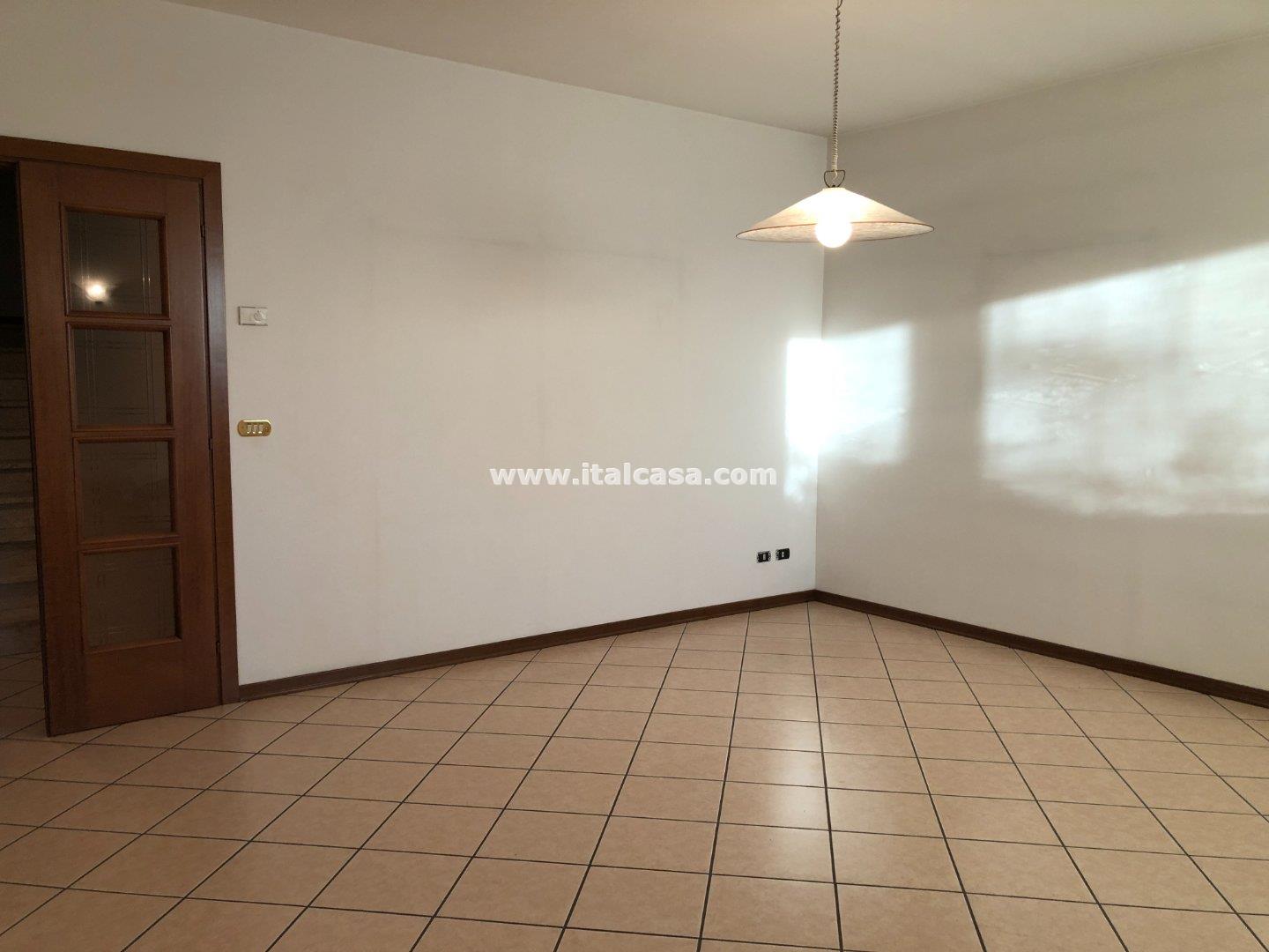Villa Bifamiliare in vendita a Curtatone