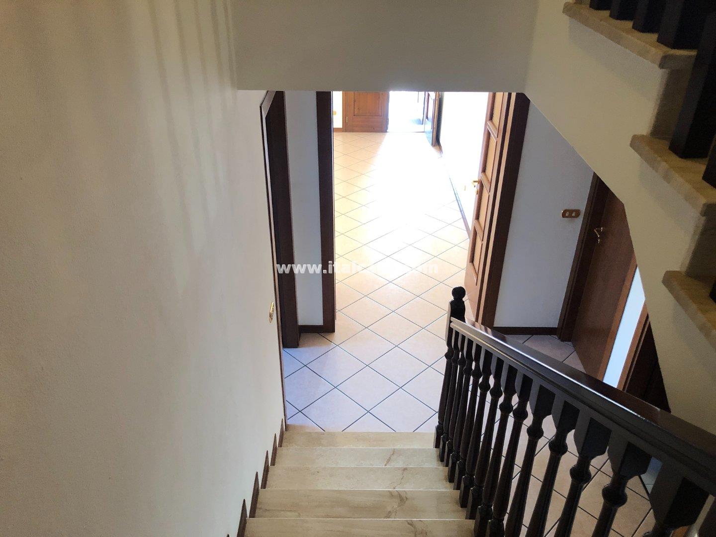 Villa Bifamiliare in vendita a Curtatone
