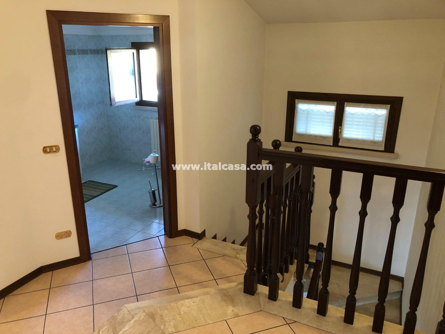 Villa Bifamiliare in vendita a Curtatone