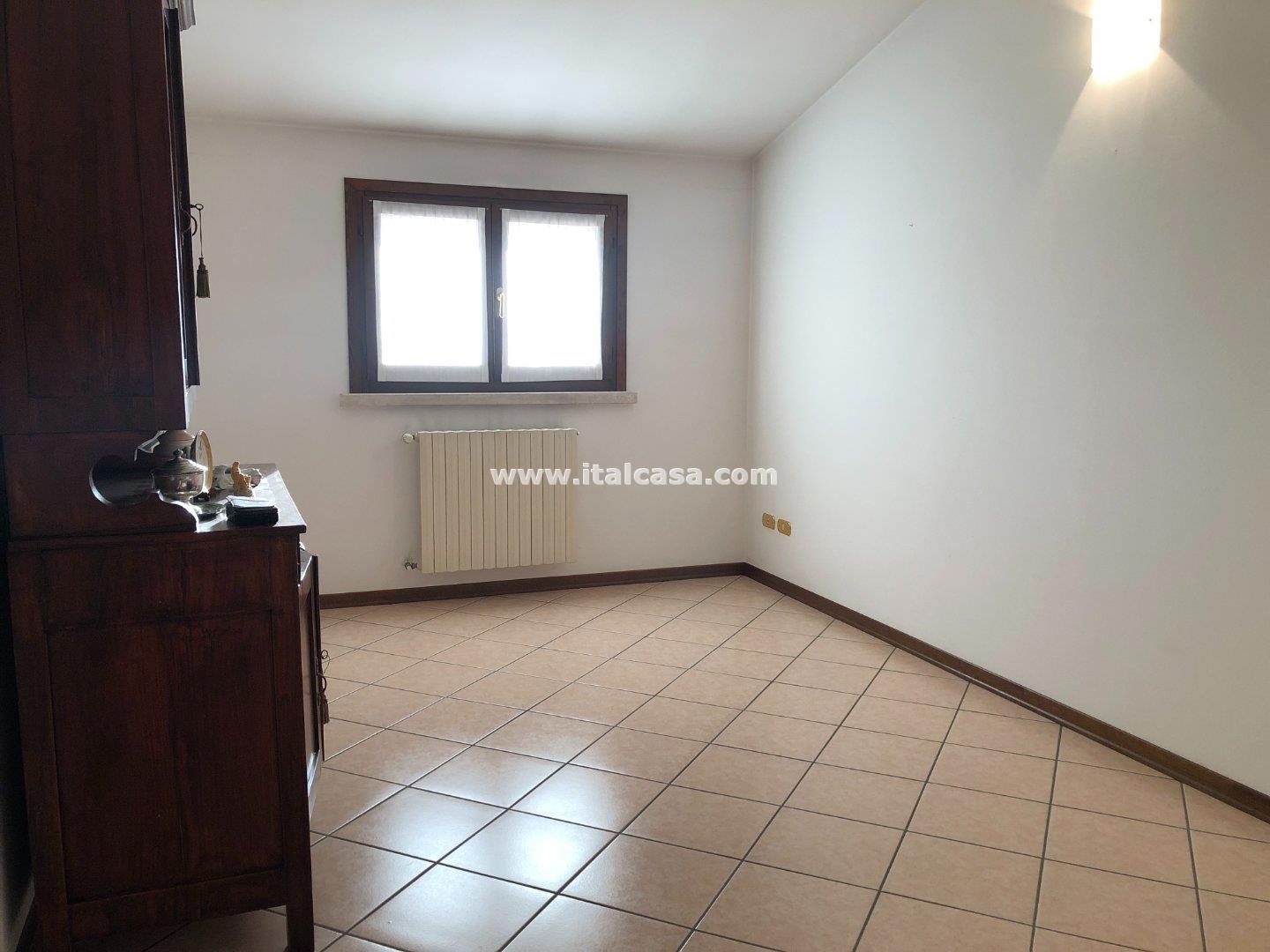 Villa Bifamiliare in vendita a Curtatone