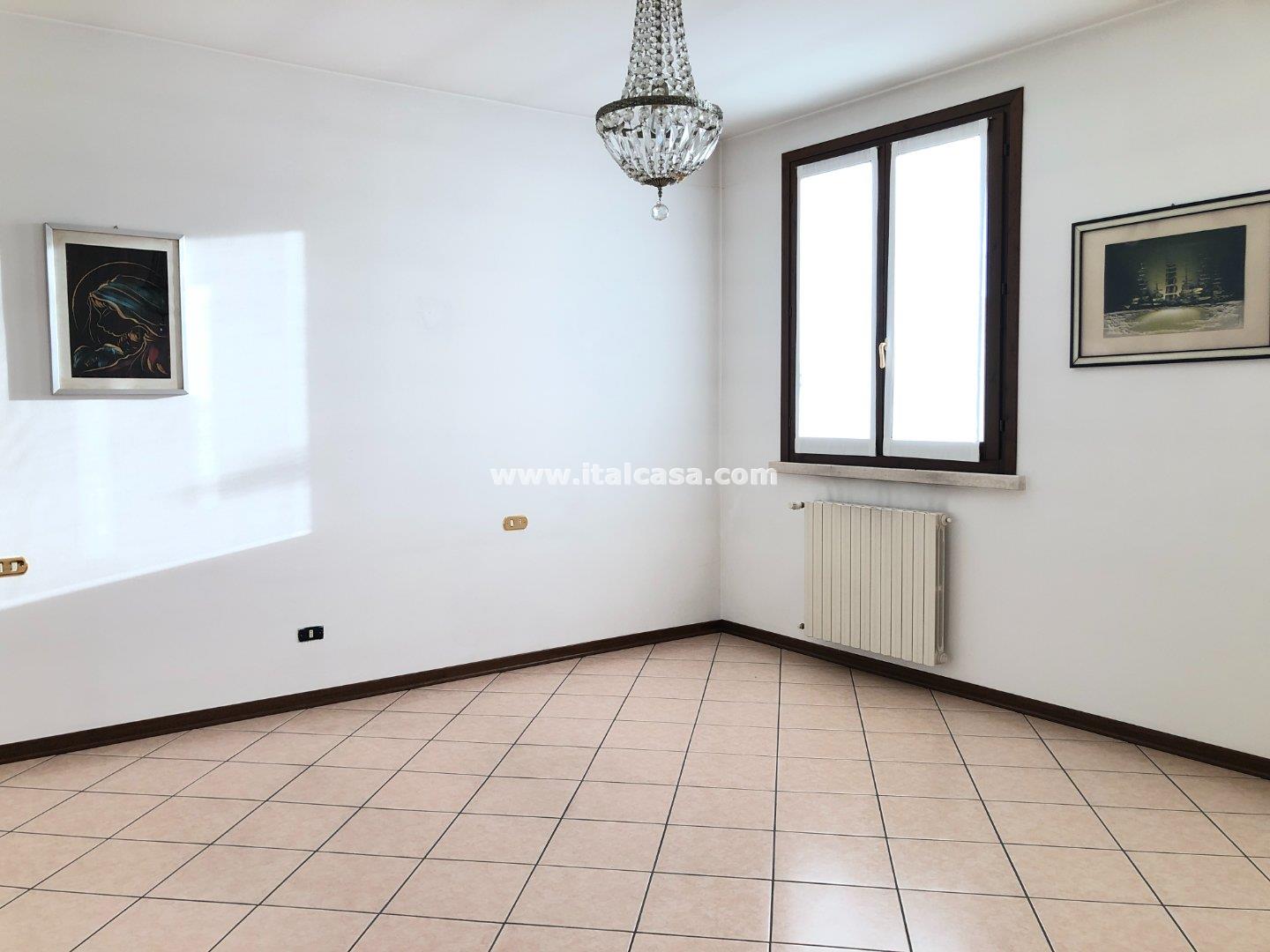 Villa Bifamiliare in vendita a Curtatone