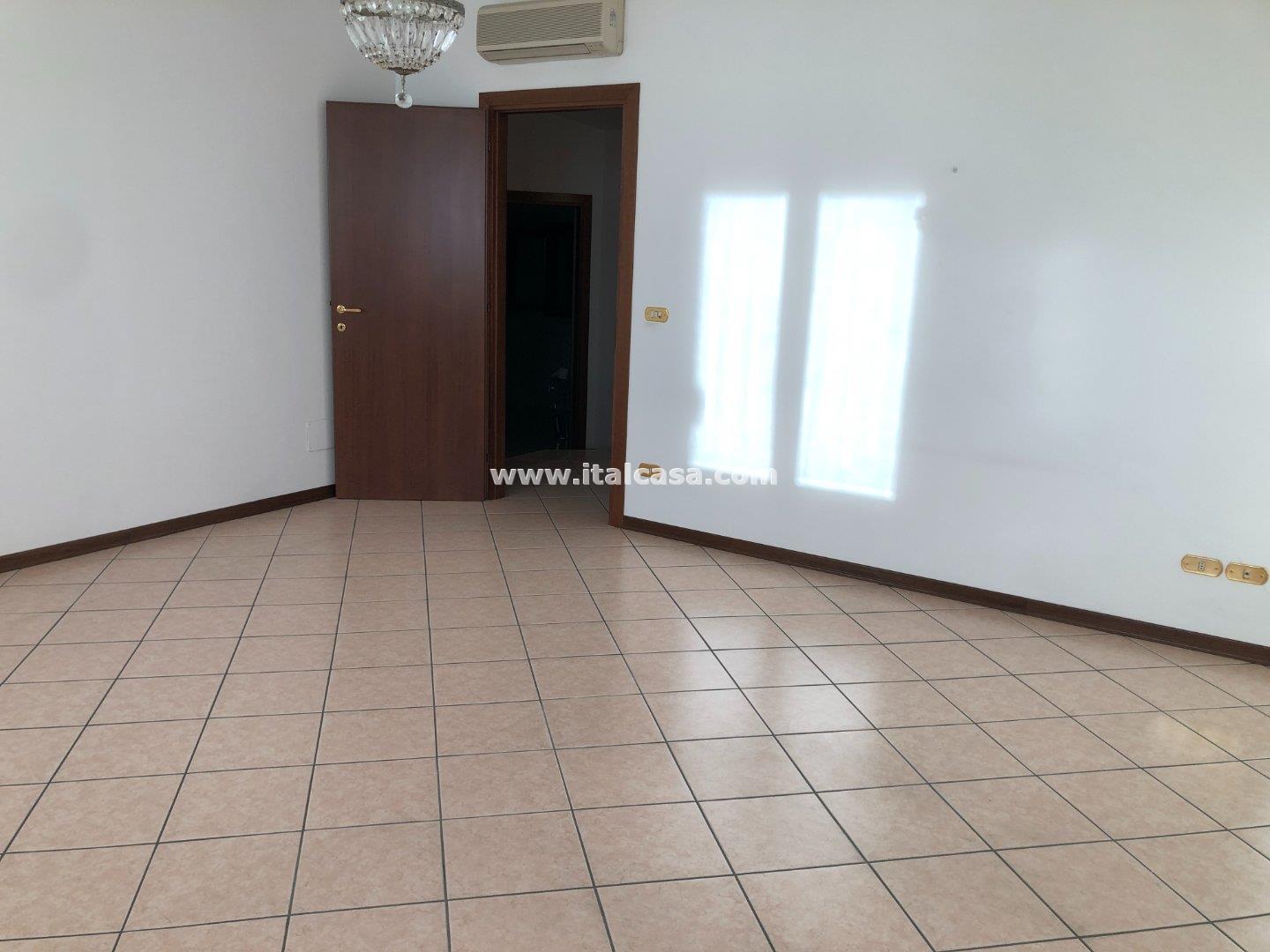 Villa Bifamiliare in vendita a Curtatone