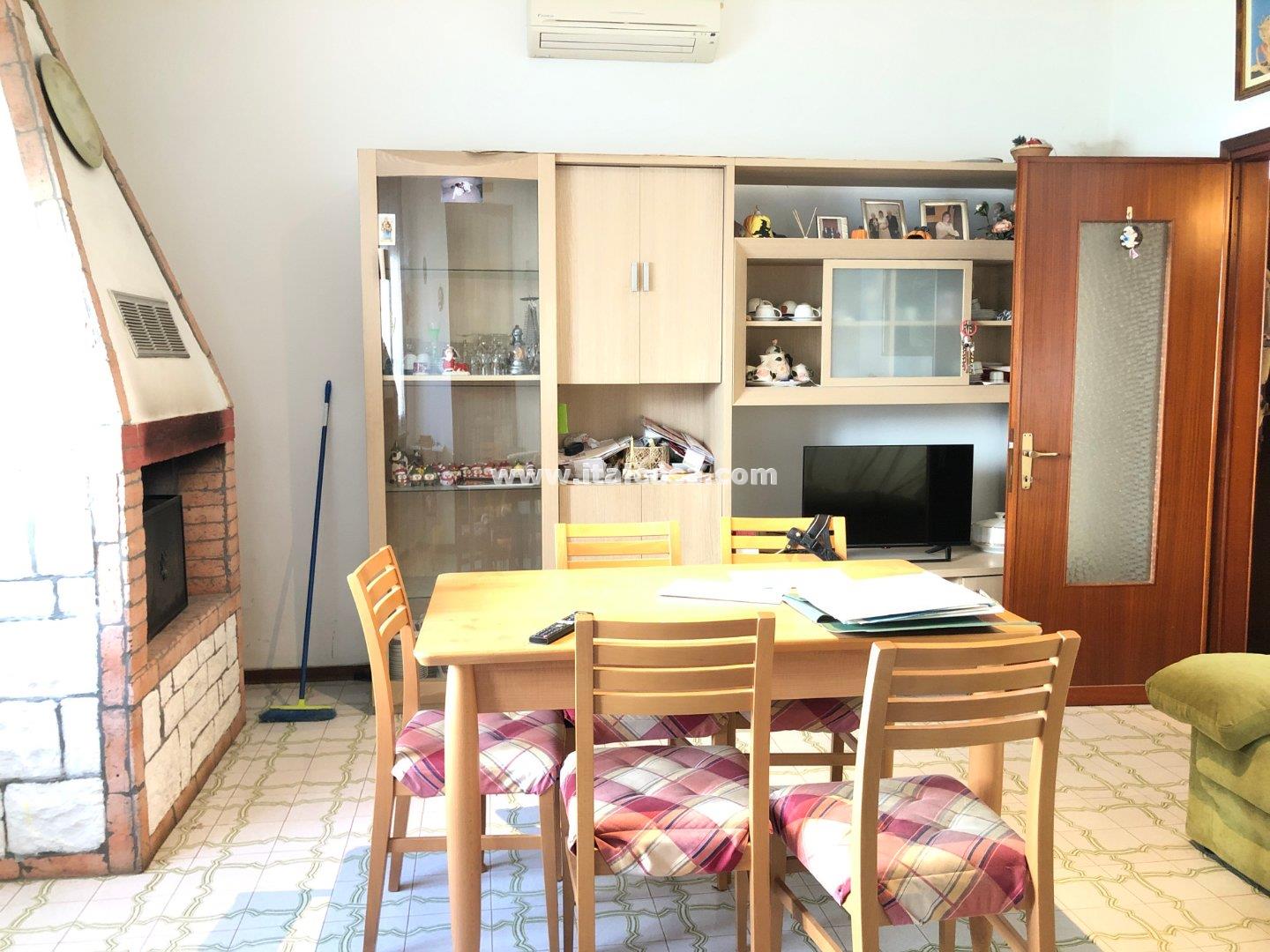 Villa Unifamiliare in vendita a Curtatone