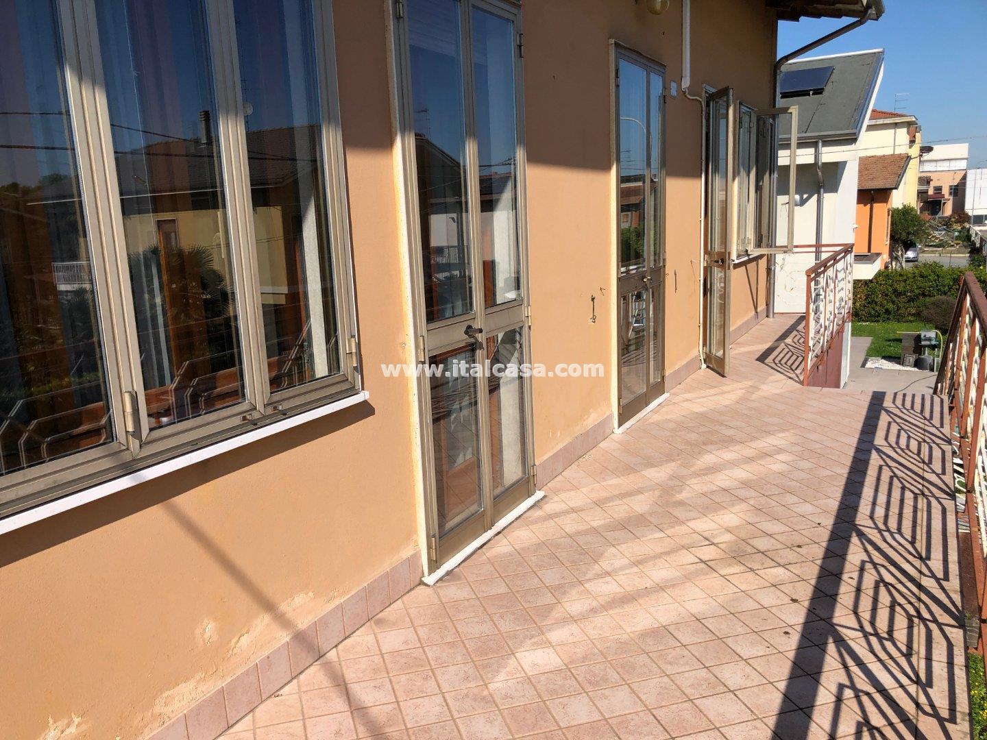 Villa Unifamiliare in vendita a Curtatone