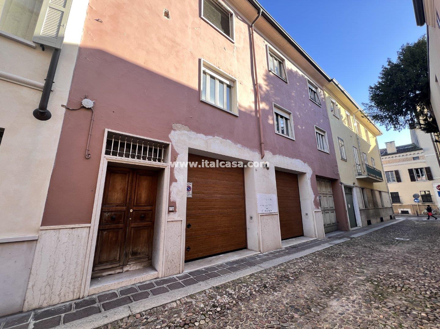 Appartamento in vendita a Mantova