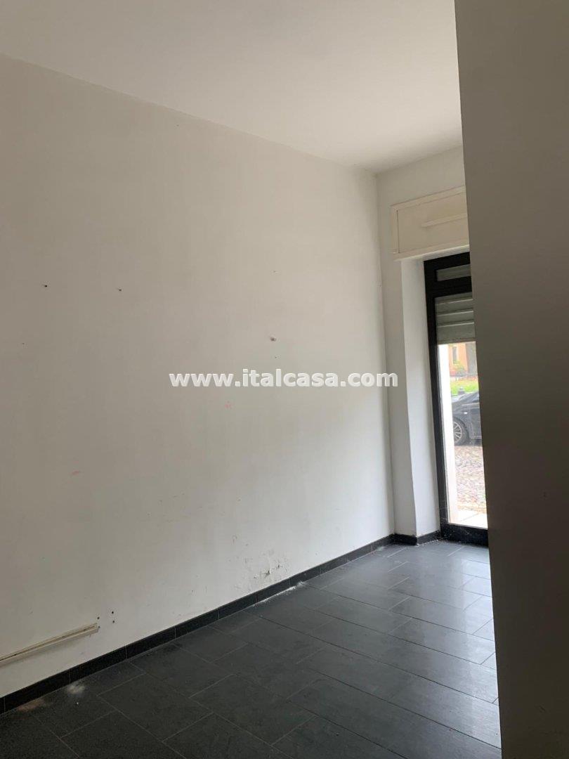 Negozio in vendita a Mantova