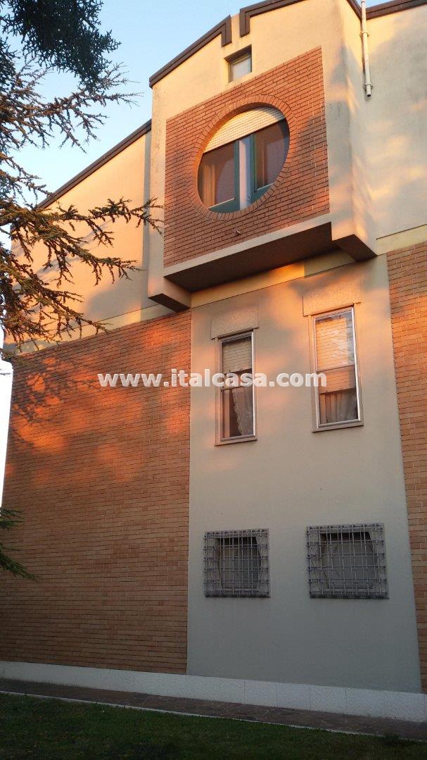 Casa Plurifamiliare in vendita a Volta Mantovana