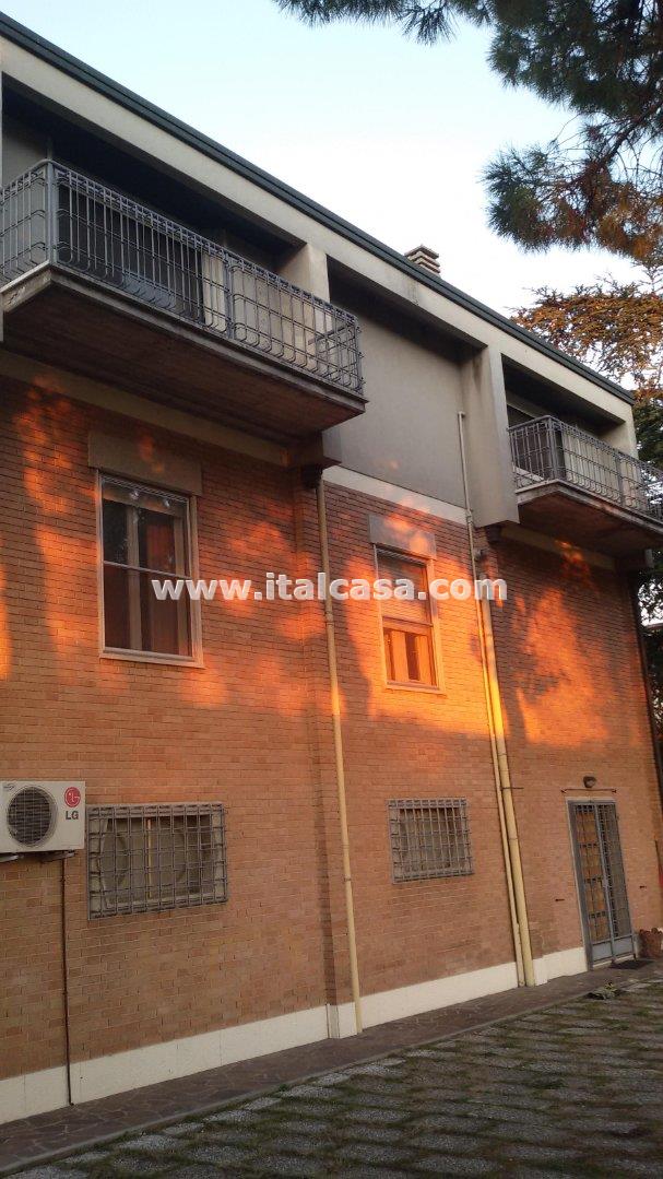 Casa Plurifamiliare in vendita a Volta Mantovana